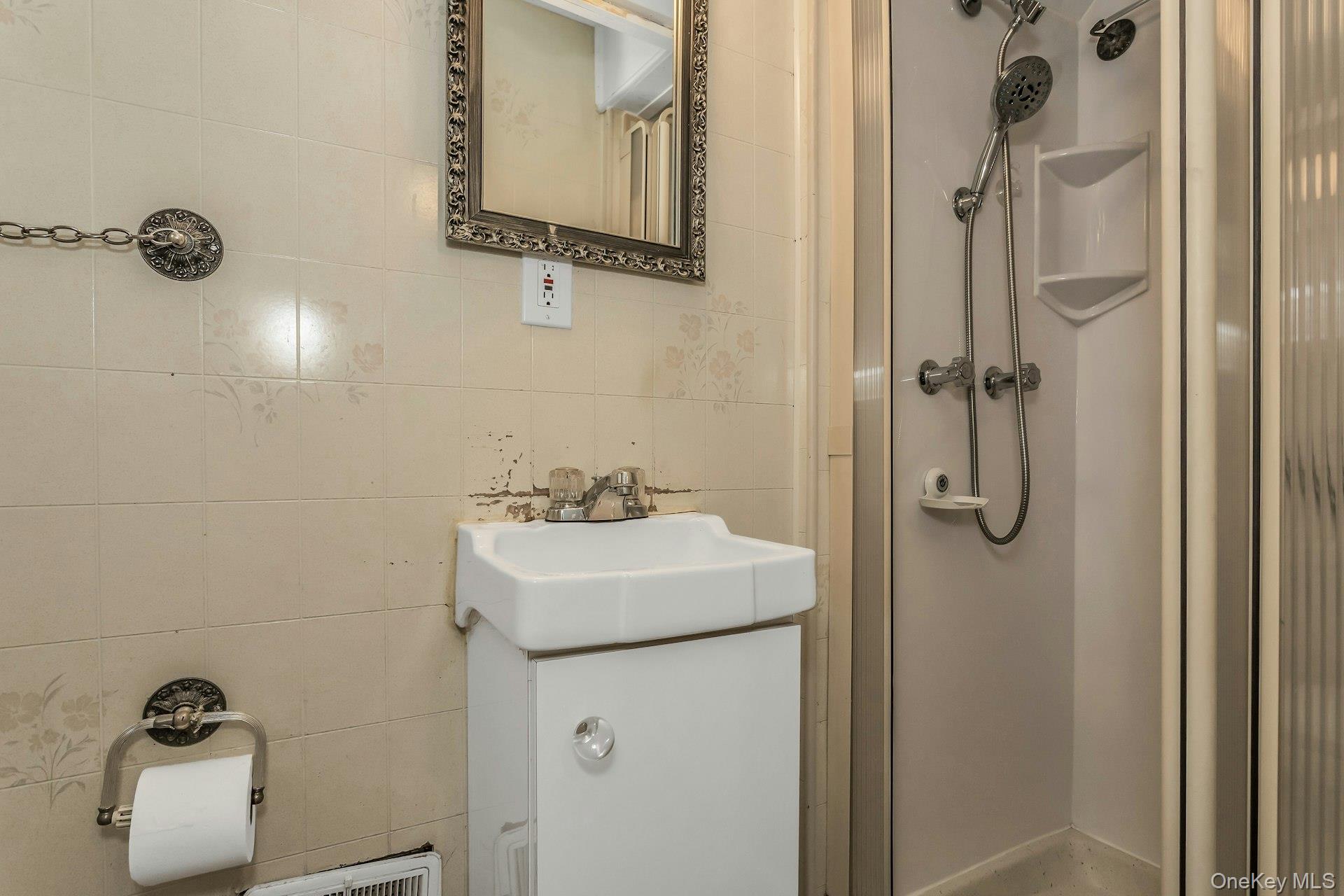 58 Sherbrooke Drive, Smithtown, NY 11787