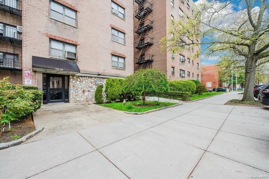 13825 31st Drive # 4B, Flushing, NY 11354