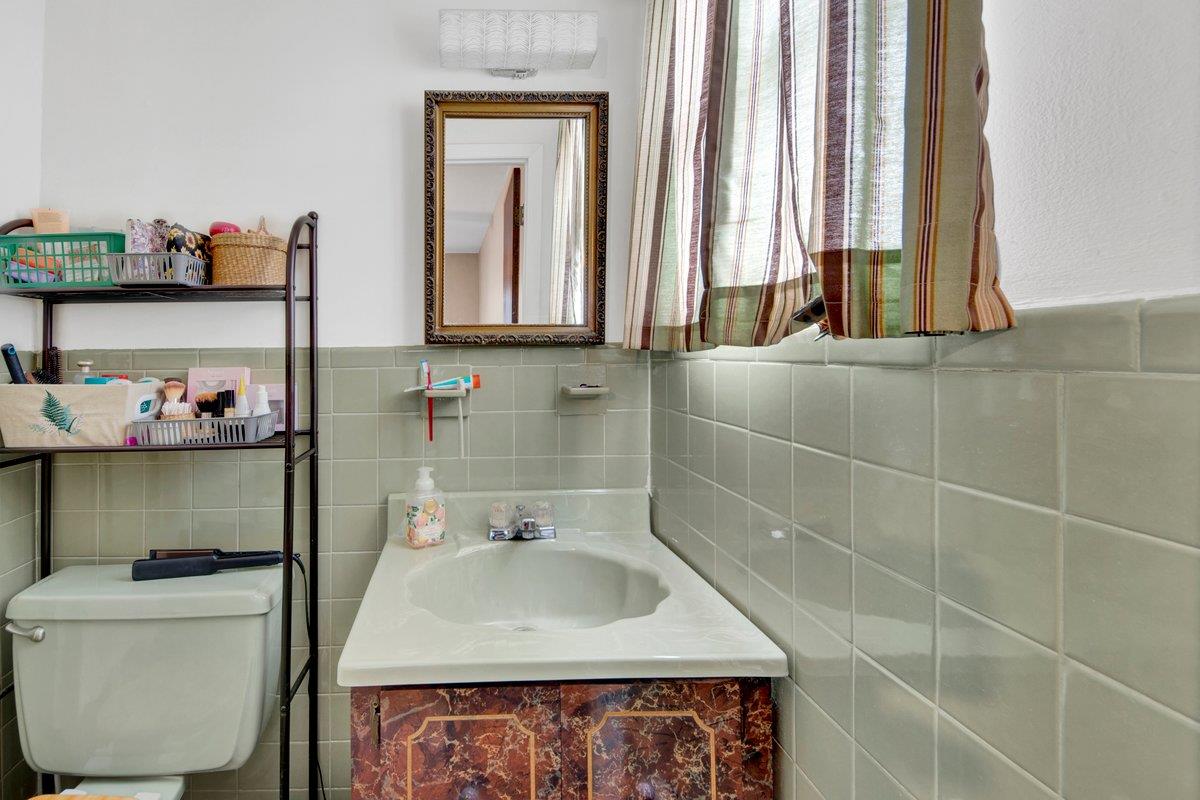 1455 Kennellworth Place, Bronx, NY 10465