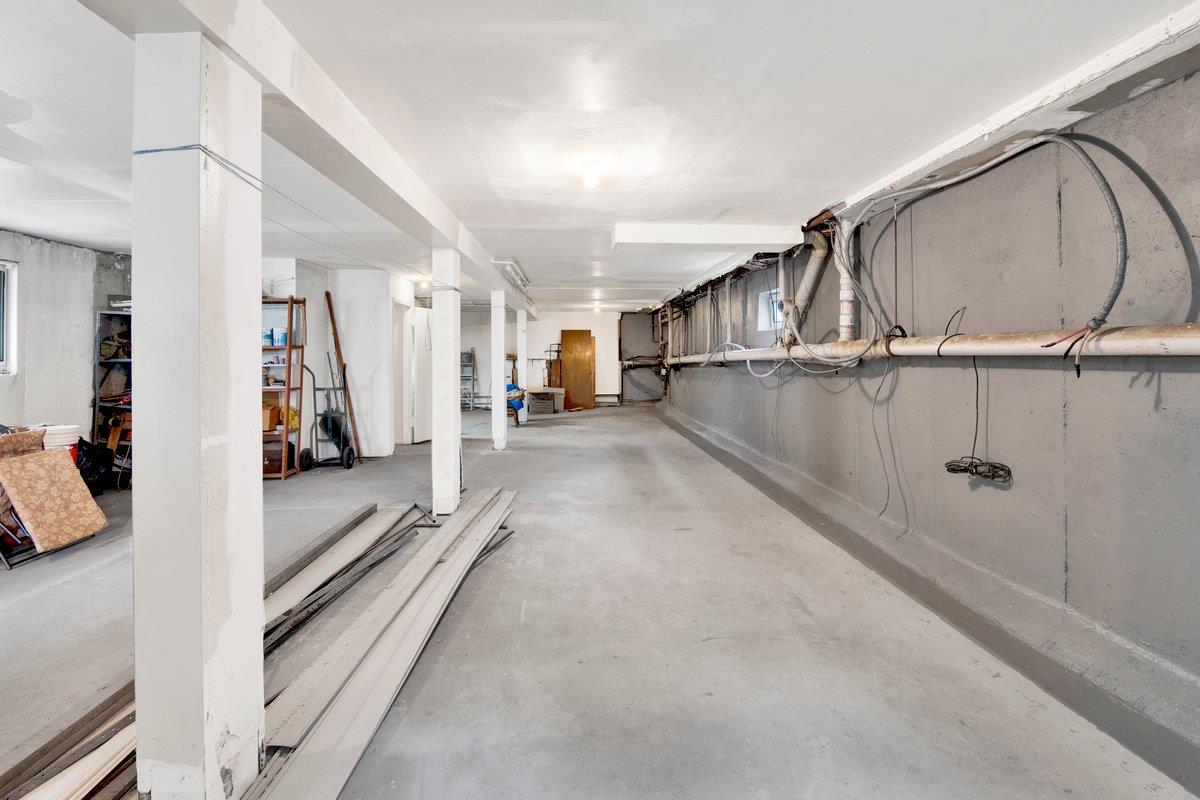 1455 Kennellworth Place, Bronx, NY 10465