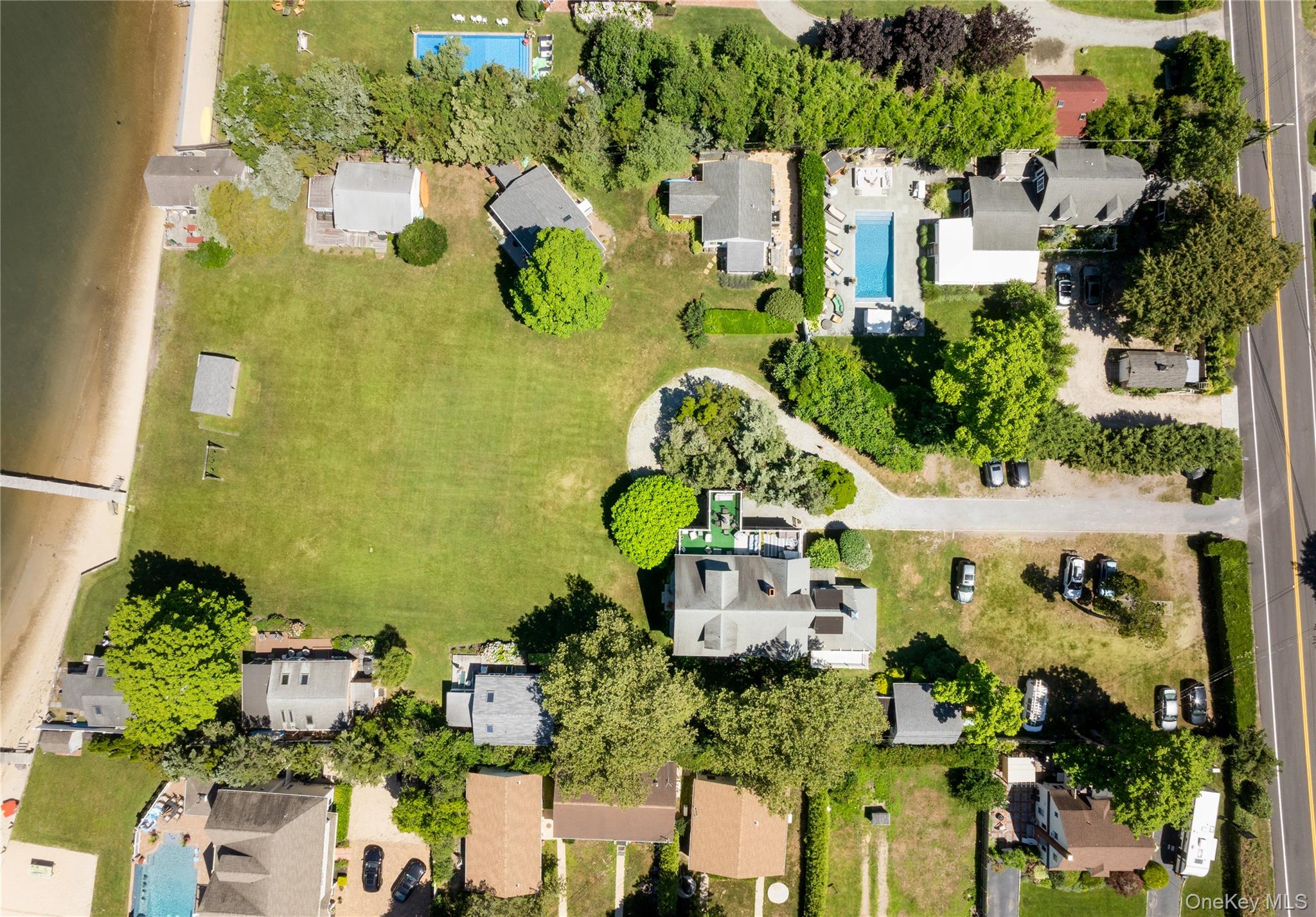 46 Rampasture Road # 3, Hampton Bays, NY 11946