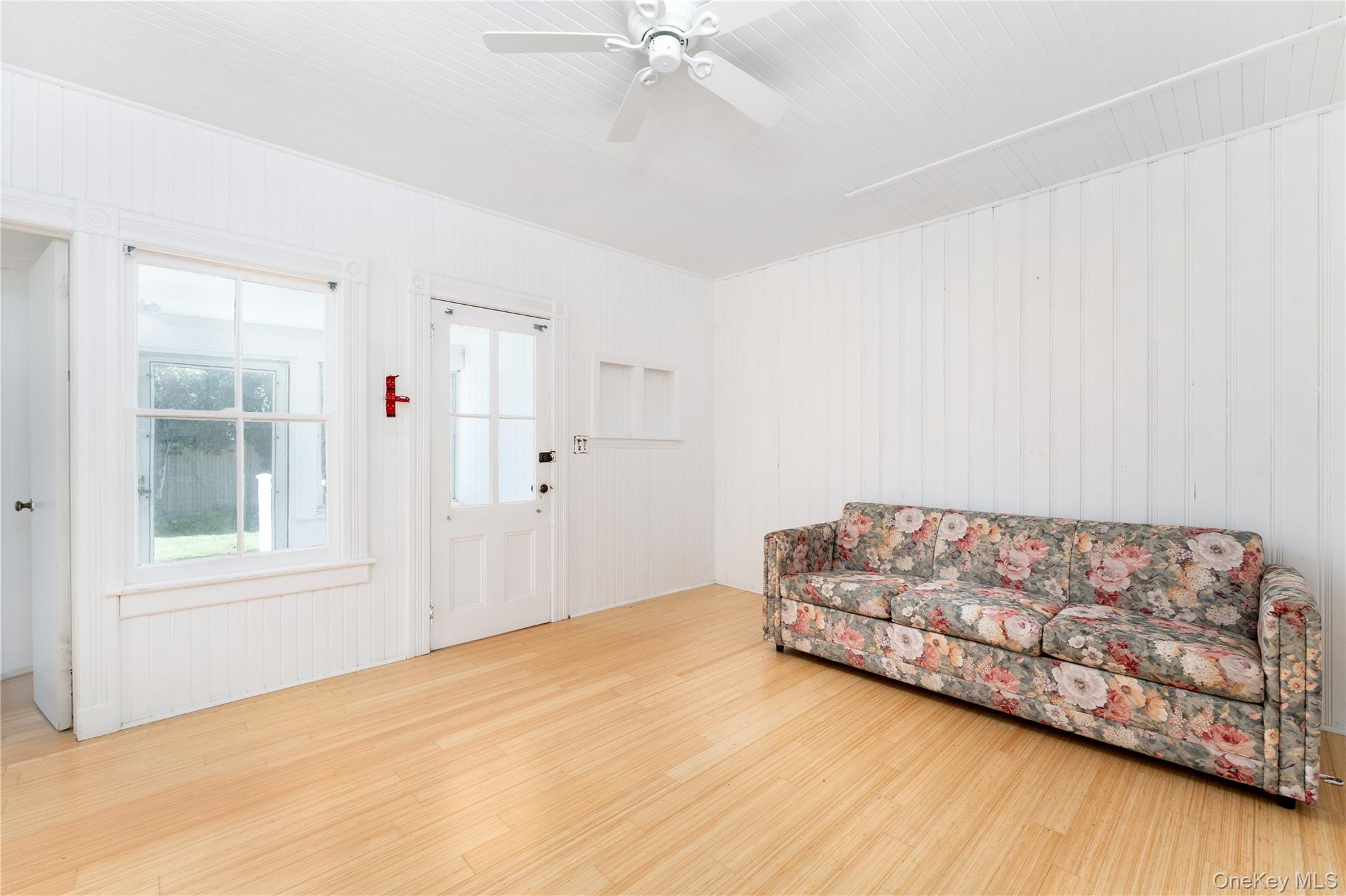 46 Rampasture Road # 3, Hampton Bays, NY 11946