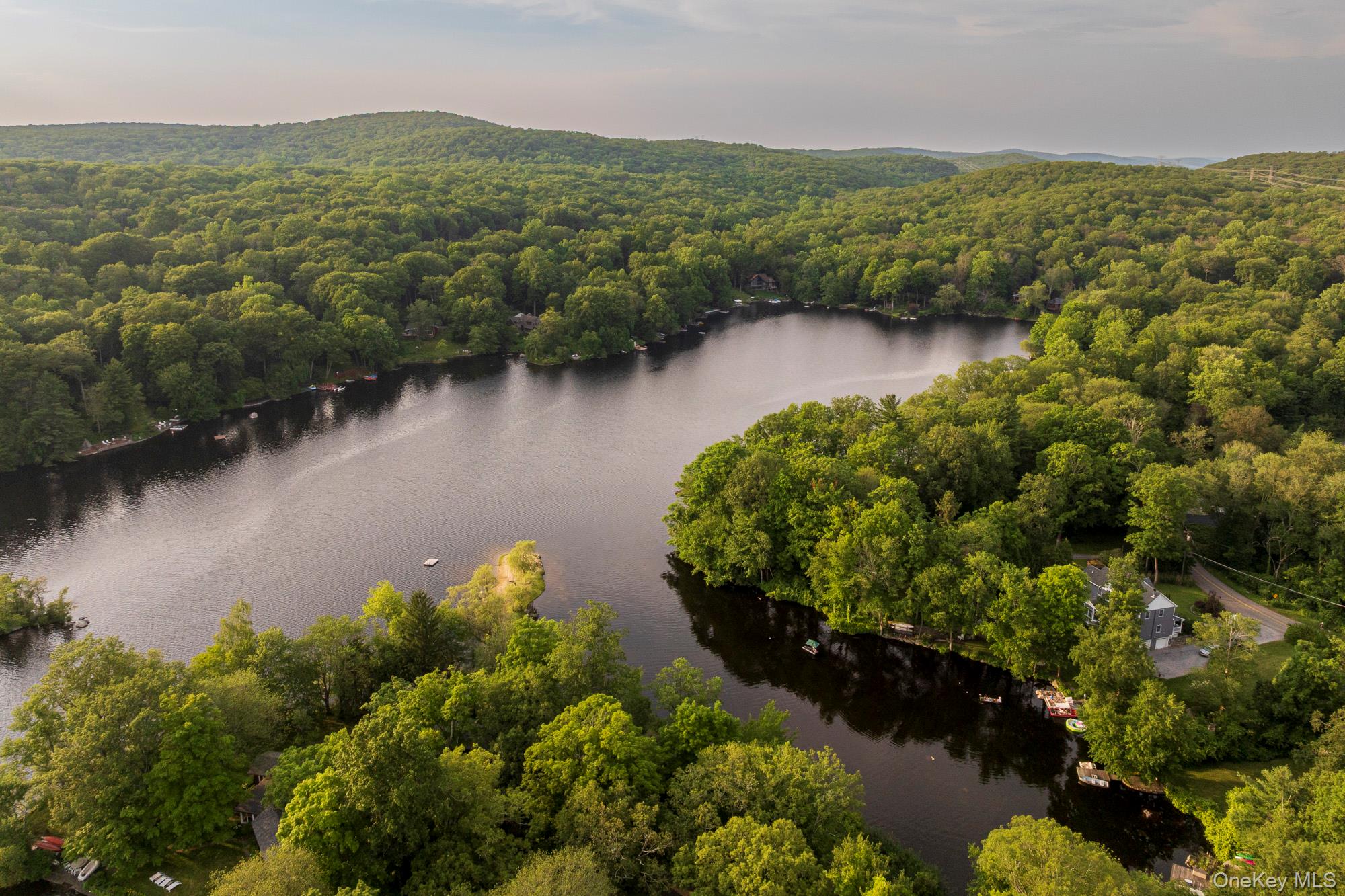 482 Lake Shore Road, Putnam Valley, NY 10579