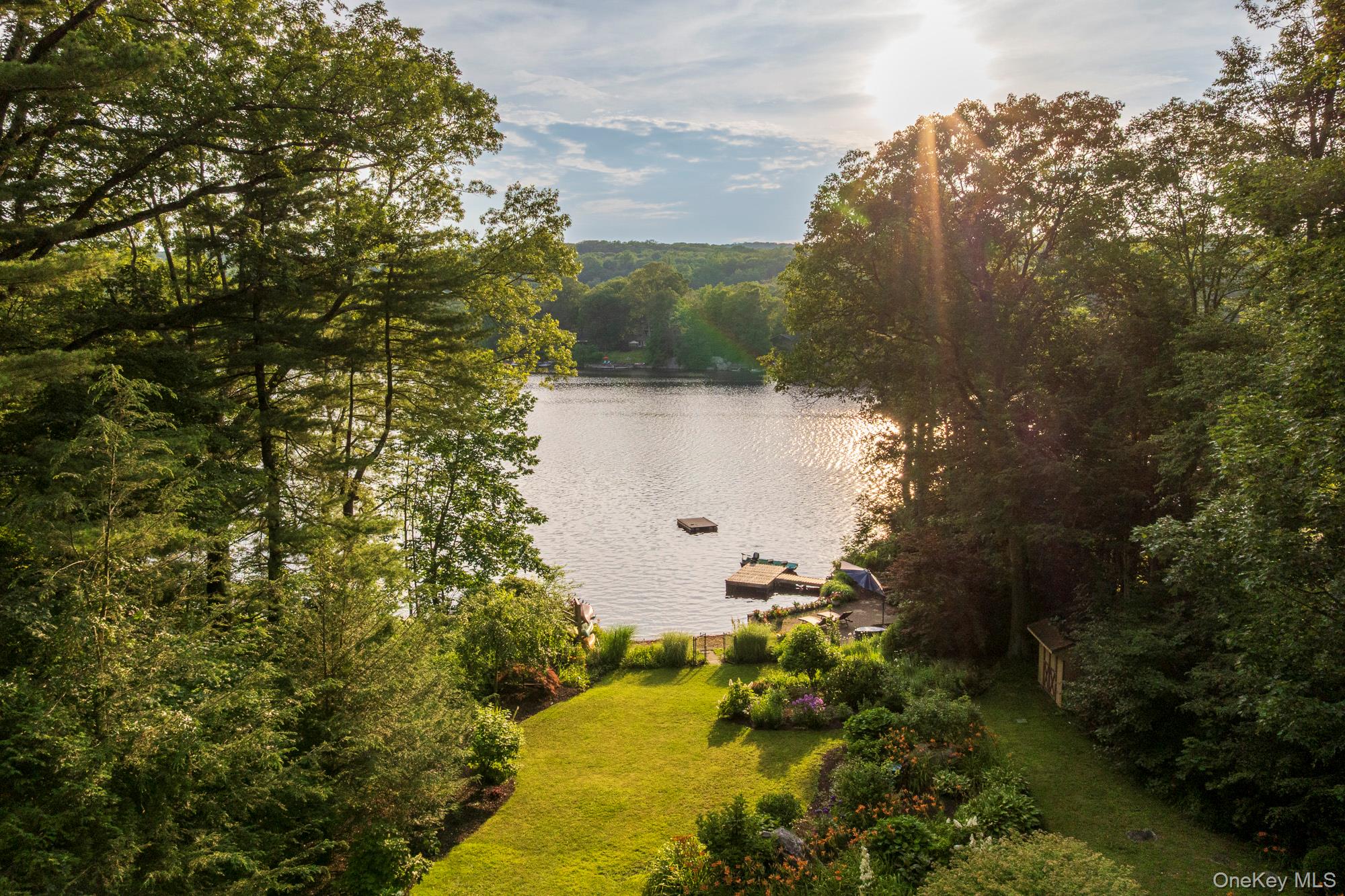 482 Lake Shore Road, Putnam Valley, NY 10579