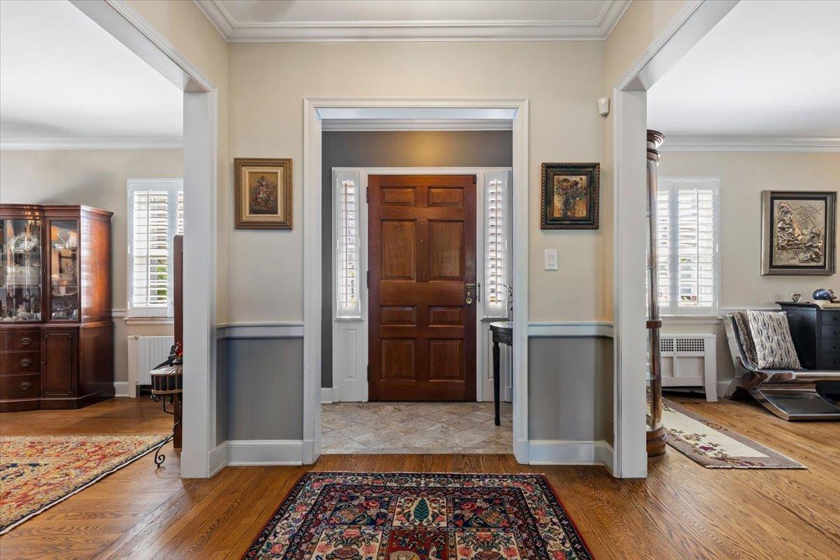 31 Colonial Road, White Plains, NY 10605