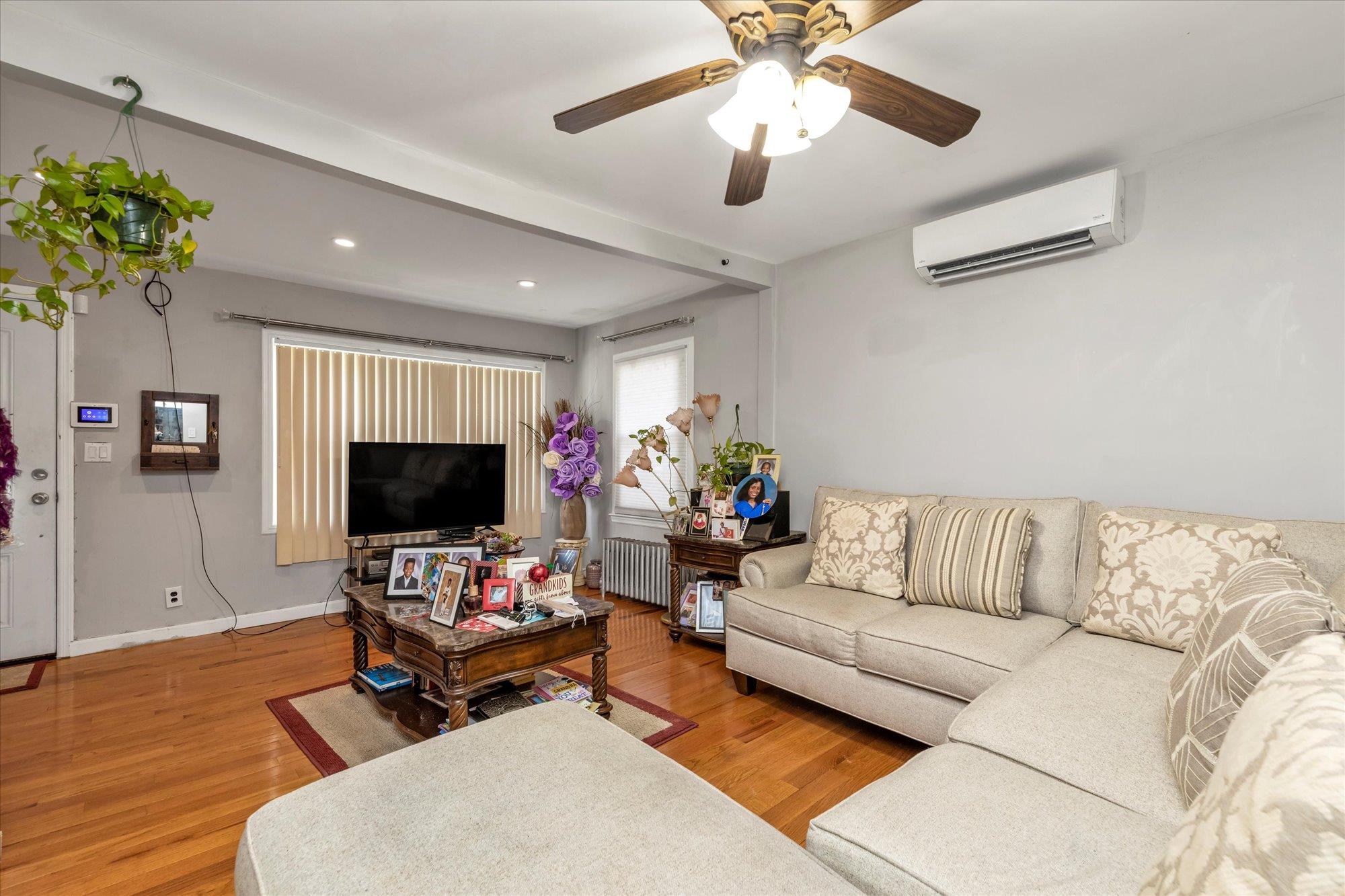 596 Lincoln Avenue, West Hempstead, NY 11552