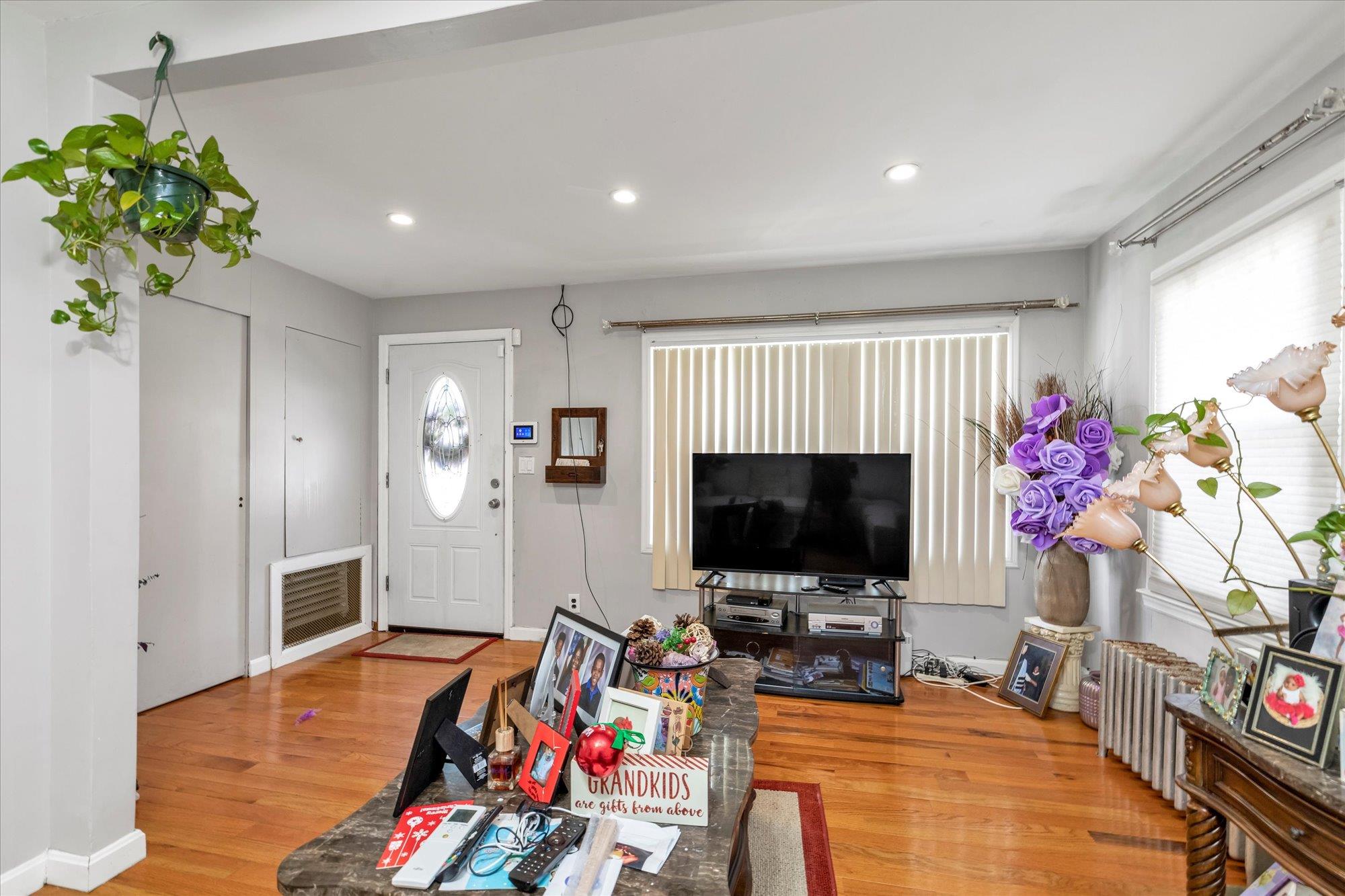 596 Lincoln Avenue, West Hempstead, NY 11552