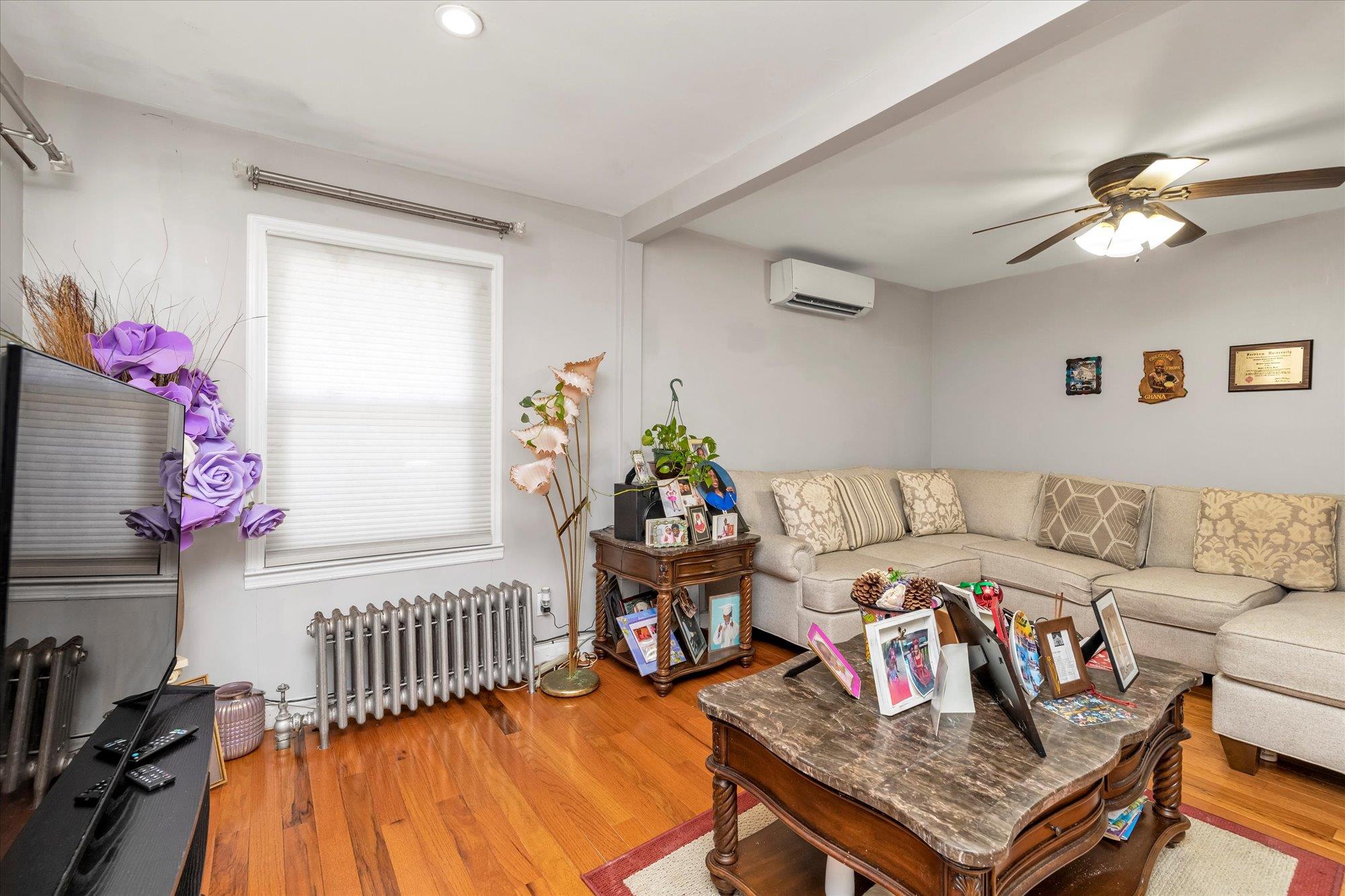 596 Lincoln Avenue, West Hempstead, NY 11552