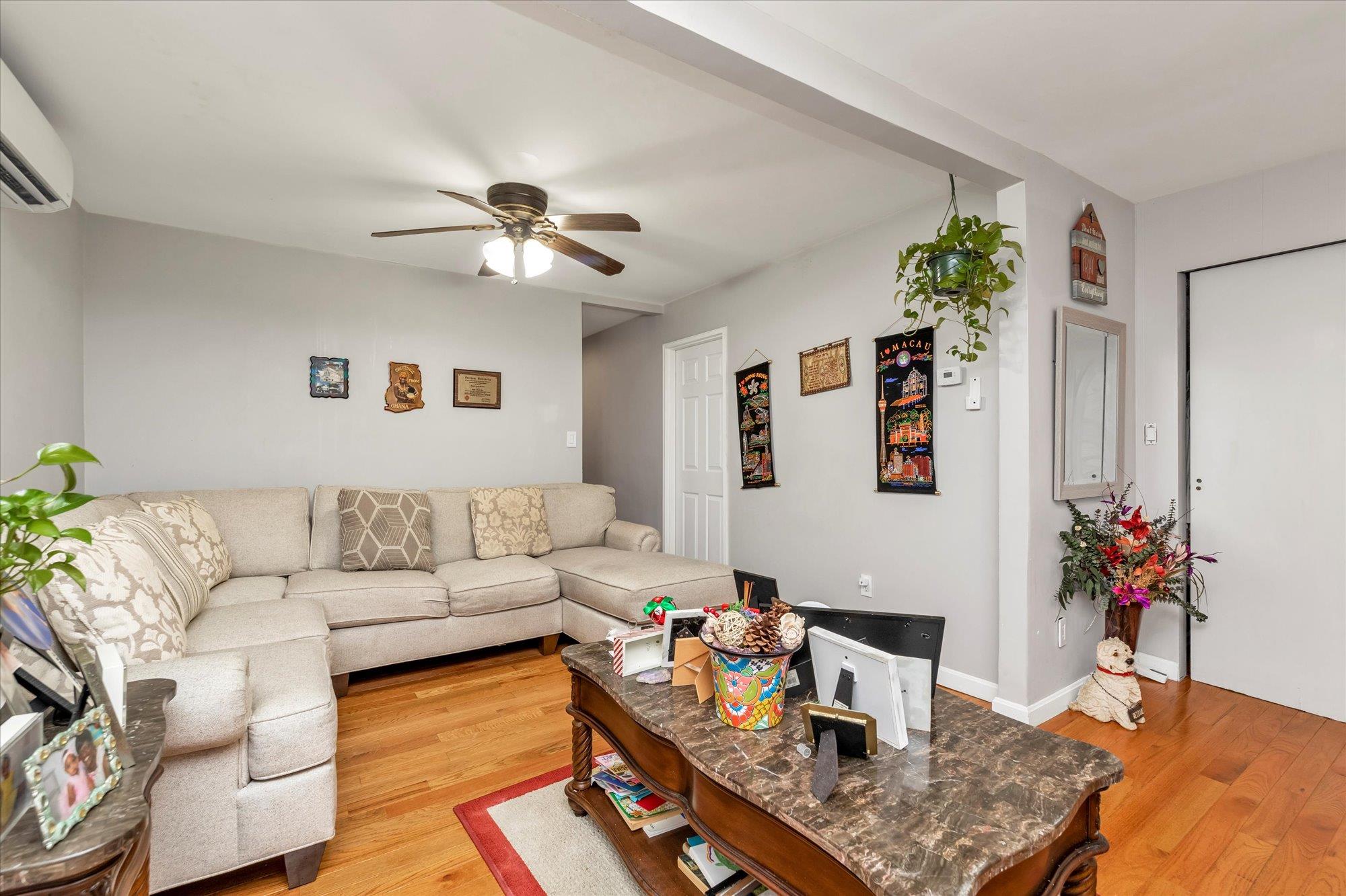 596 Lincoln Avenue, West Hempstead, NY 11552