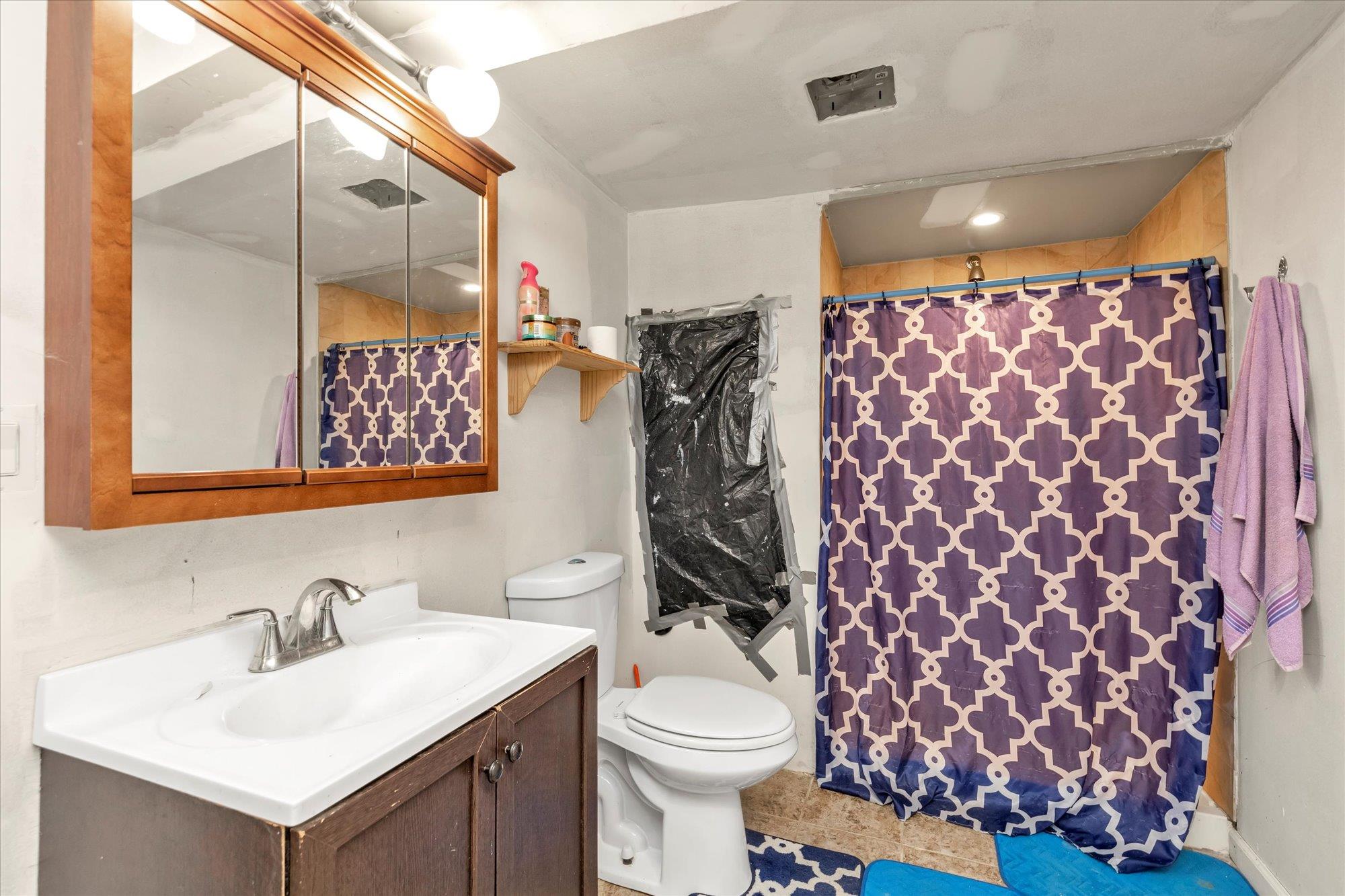 596 Lincoln Avenue, West Hempstead, NY 11552