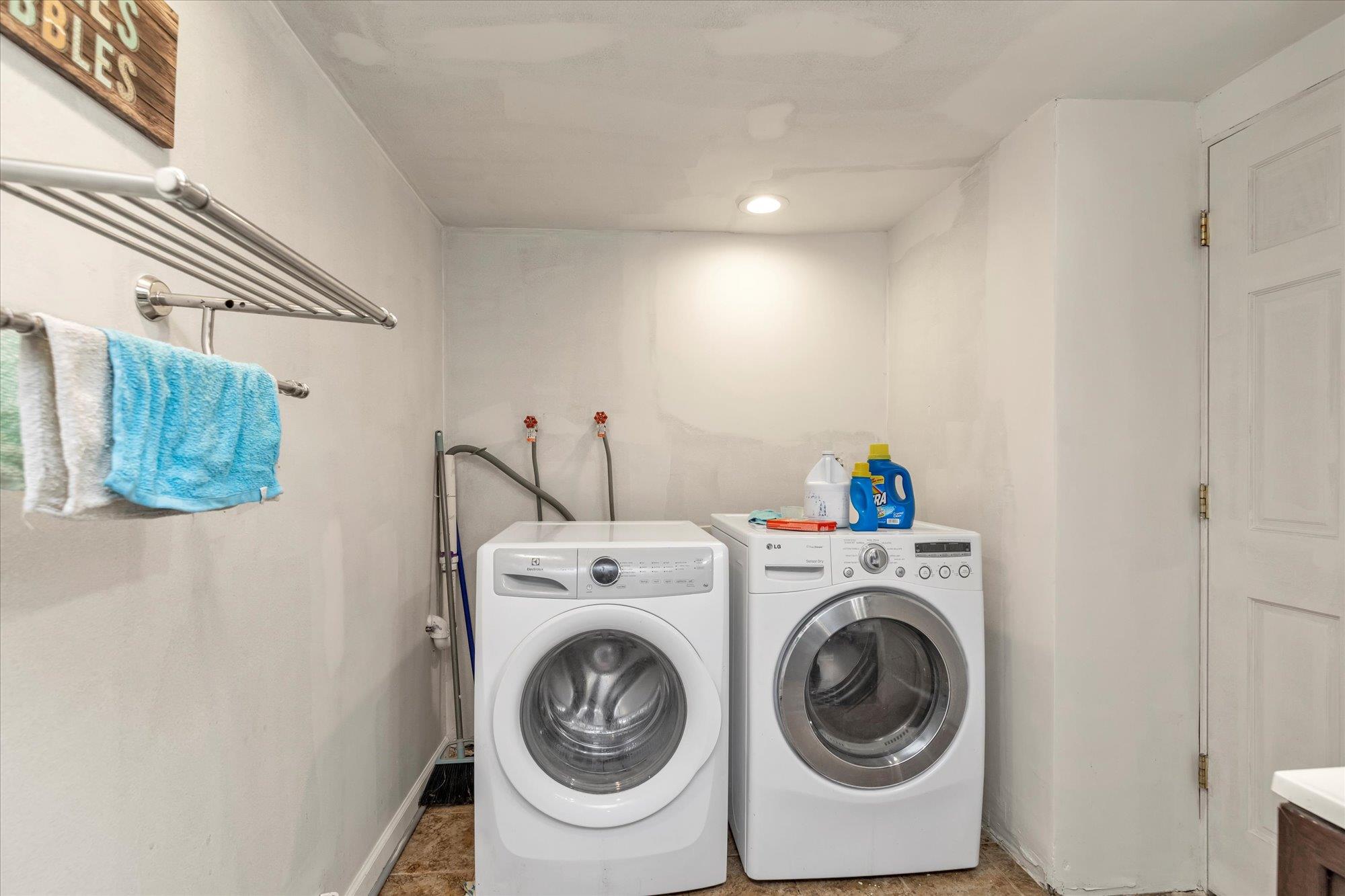 596 Lincoln Avenue, West Hempstead, NY 11552