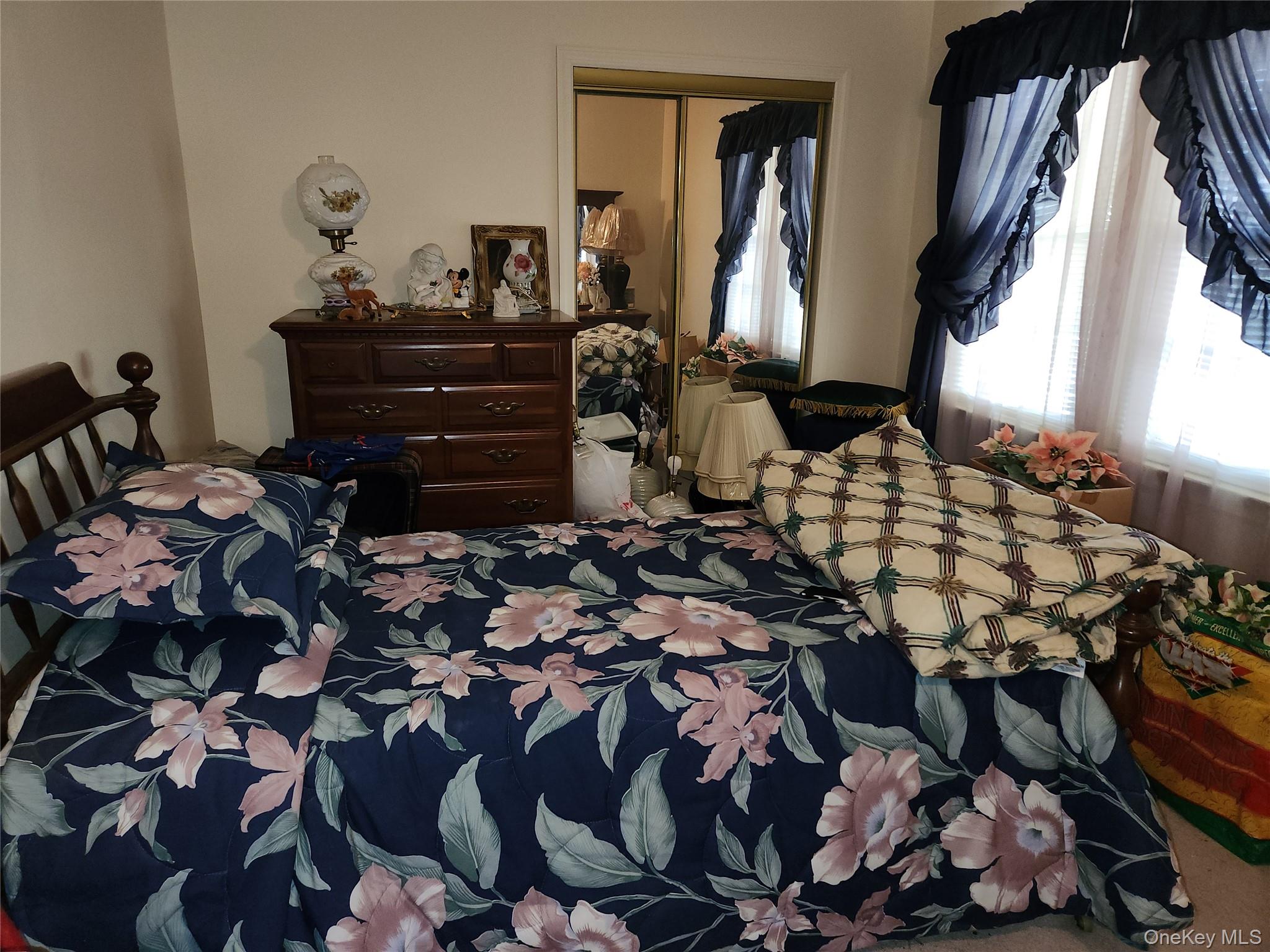 14 W Argyle Street, Valley Stream, NY 11580