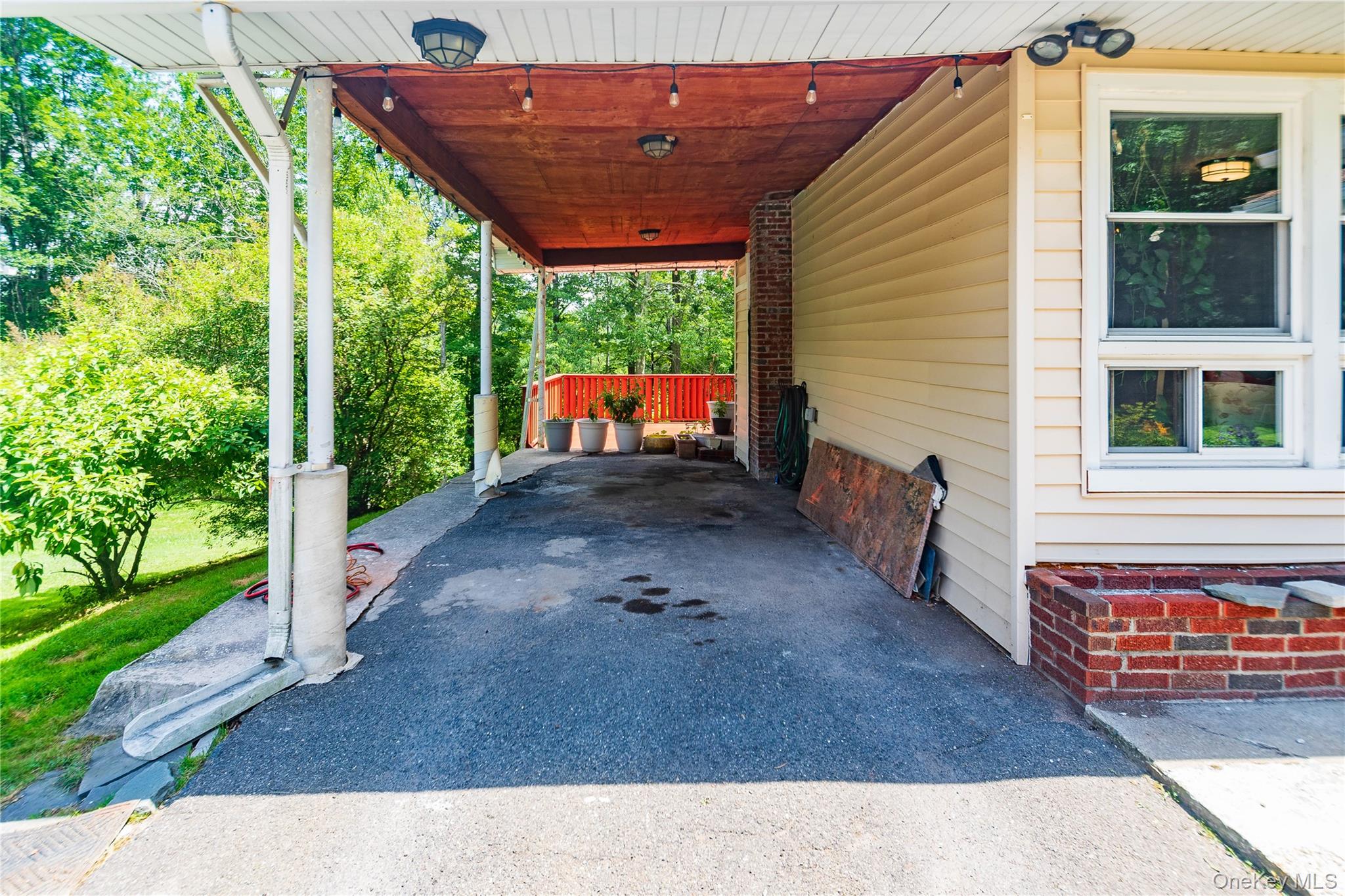 17 Hillside Place, Fallsburg, NY 12779