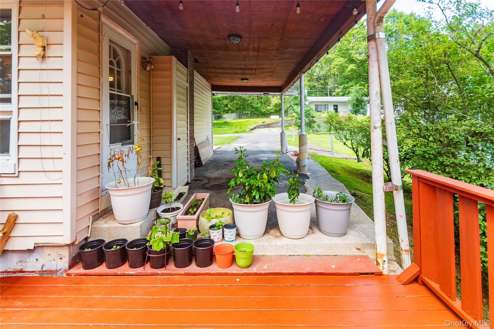 17 Hillside Place, Fallsburg, NY 12779