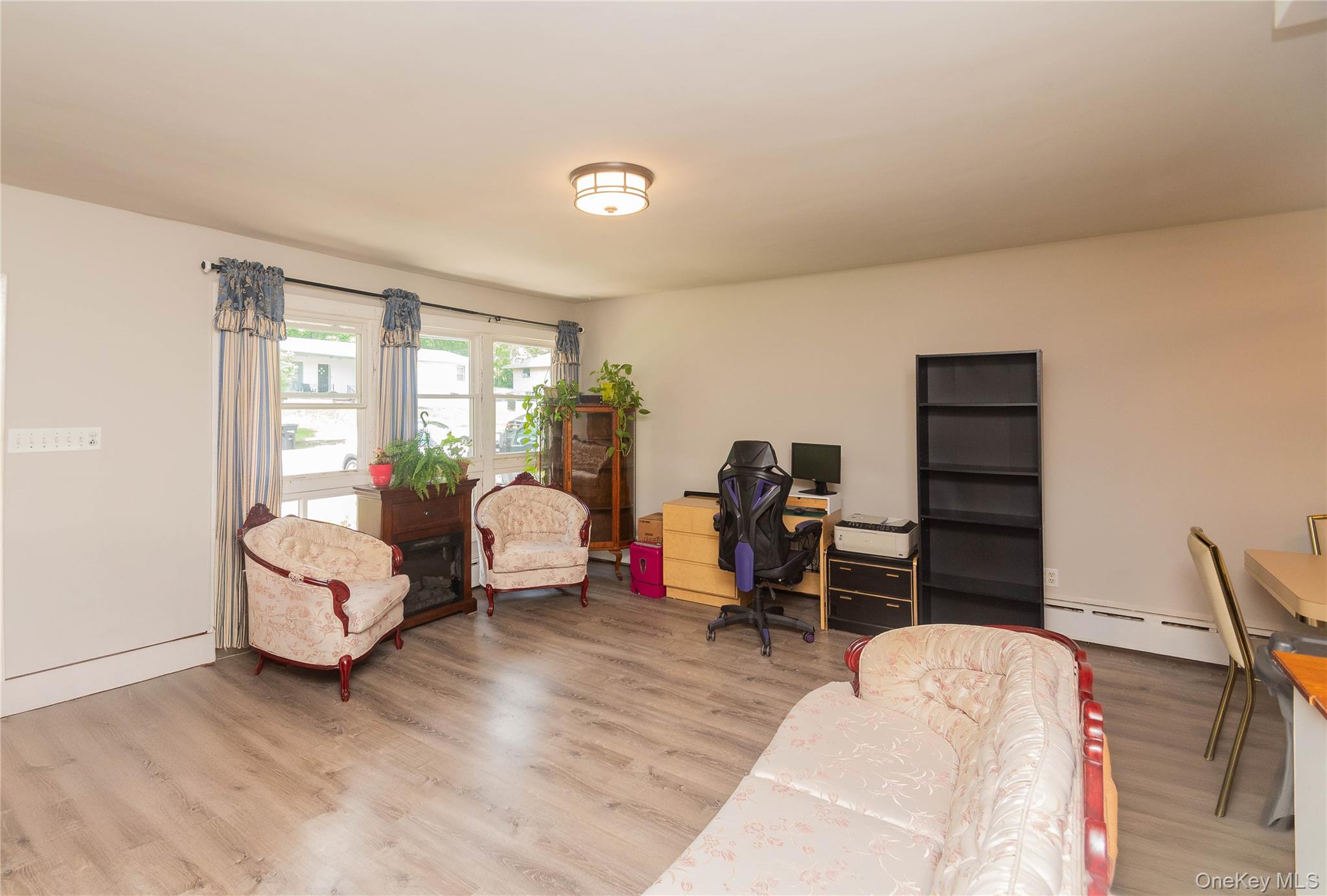 17 Hillside Place, Fallsburg, NY 12779