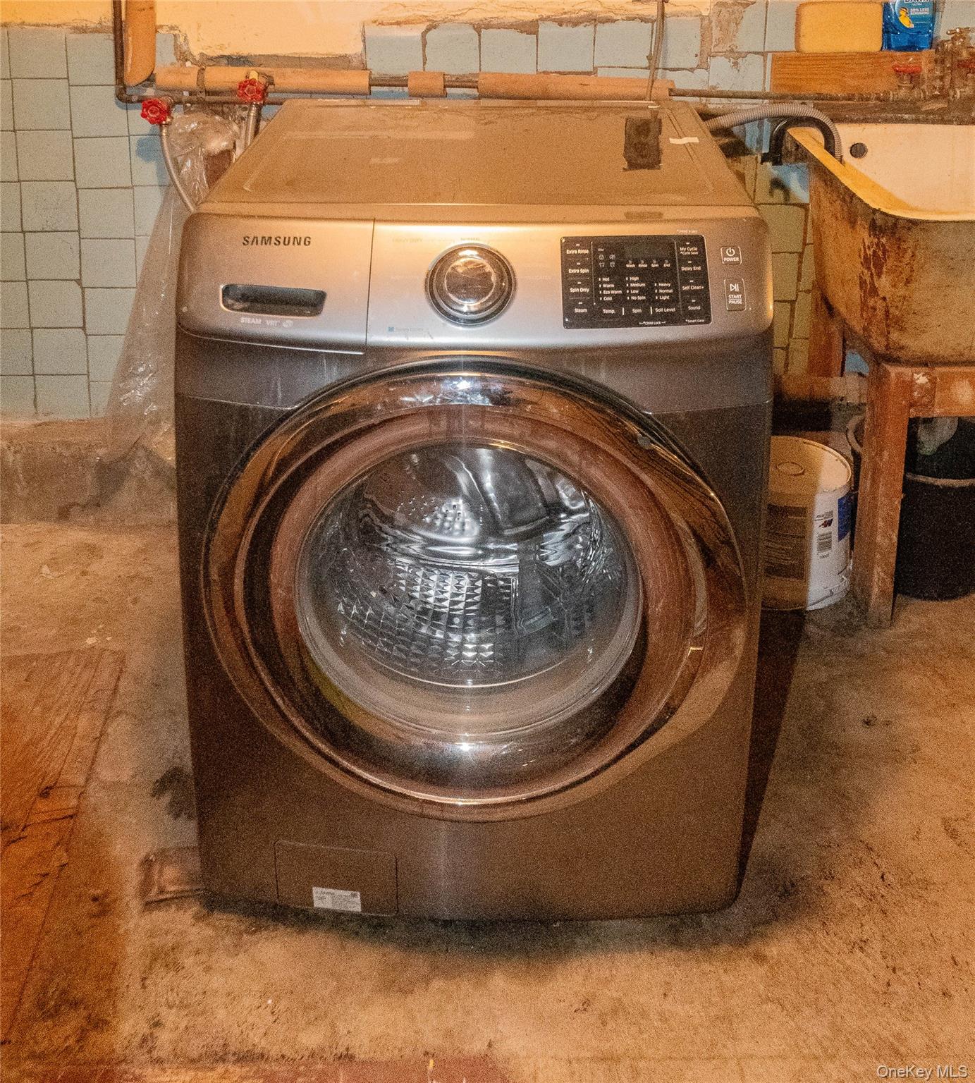 17 Hillside Place, Fallsburg, NY 12779