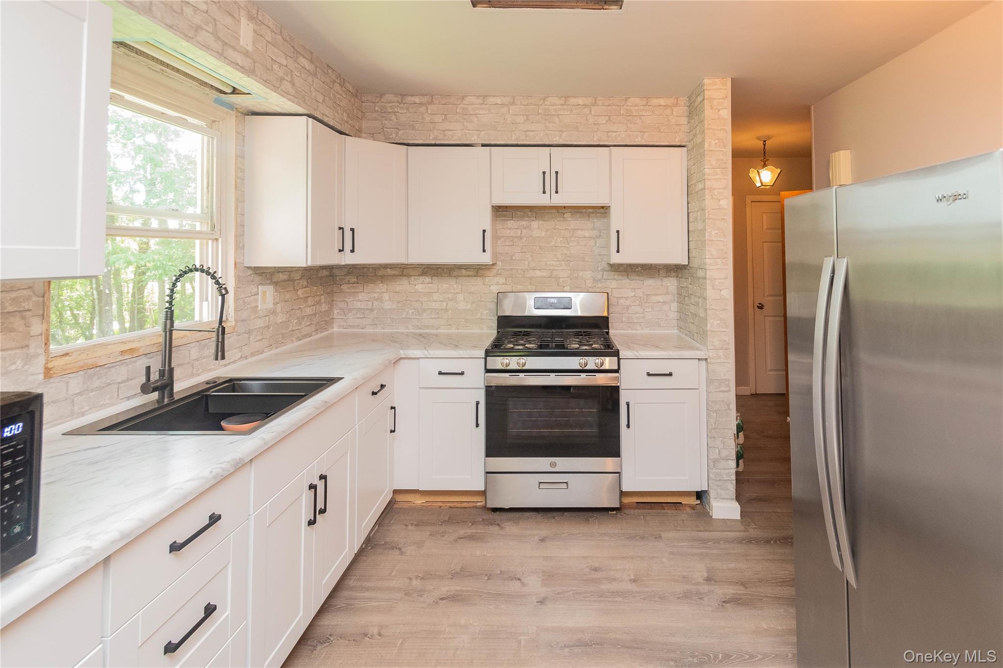 17 Hillside Place, Fallsburg, NY 12779