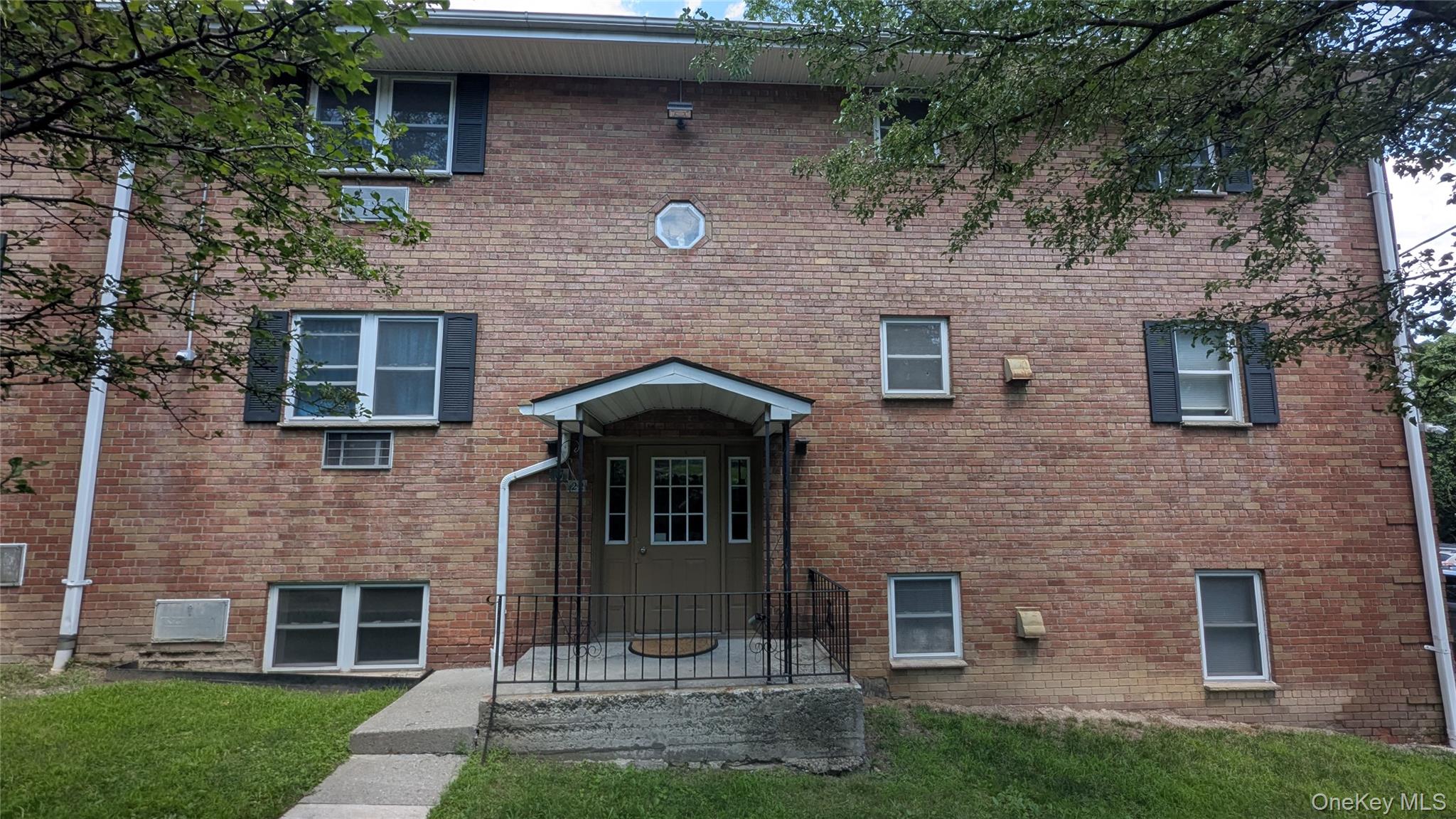 51 Leroy Place, Newburgh, NY 12550