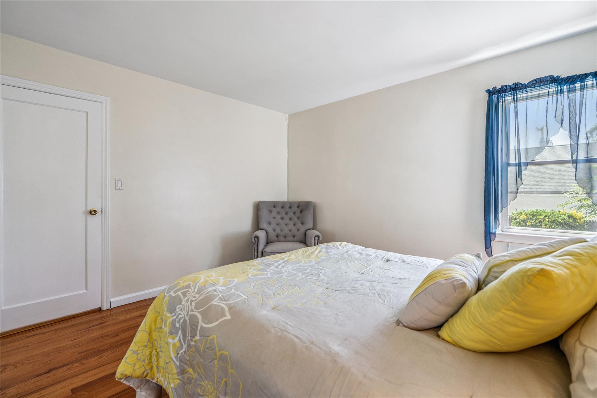 12 Westmoreland Road, Merrick, NY 11566