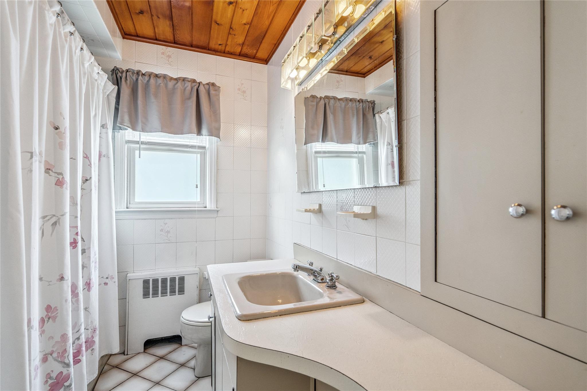 12 Westmoreland Road, Merrick, NY 11566