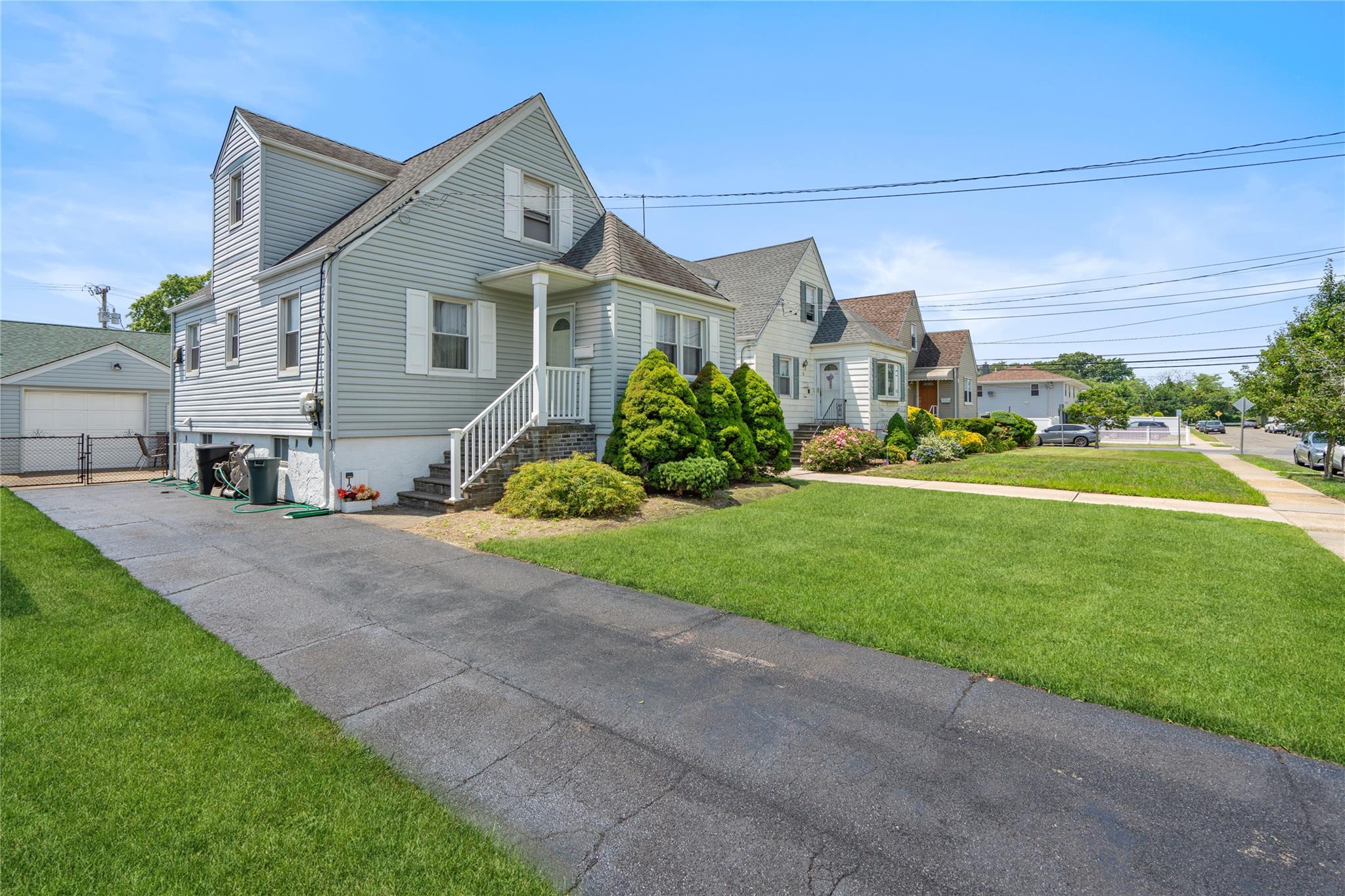 12 Westmoreland Road, Merrick, NY 11566