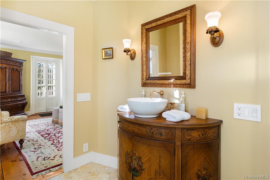 11 Brown Road, Pleasant Valley, NY 12569