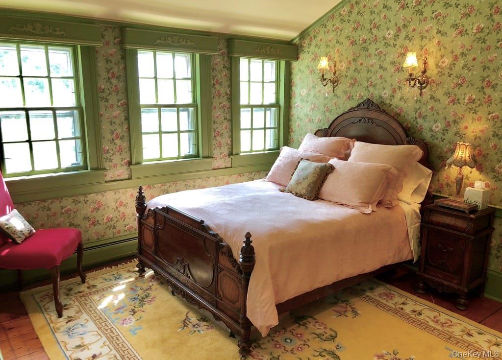 11 Brown Road, Pleasant Valley, NY 12569