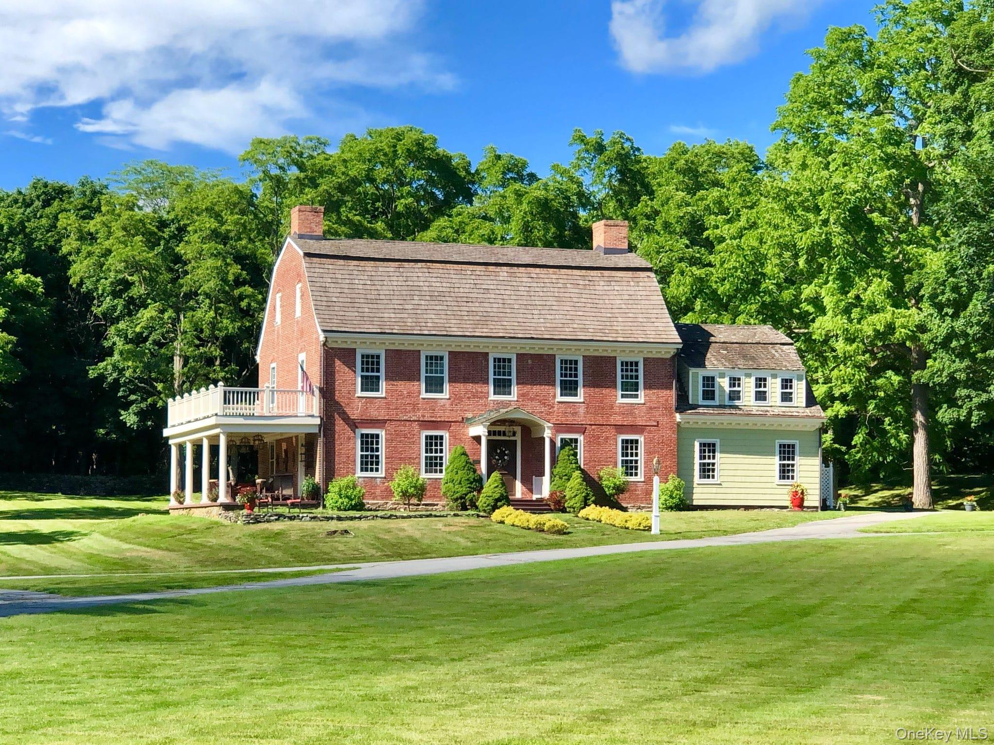 11 Brown Road, Pleasant Valley, NY 12569