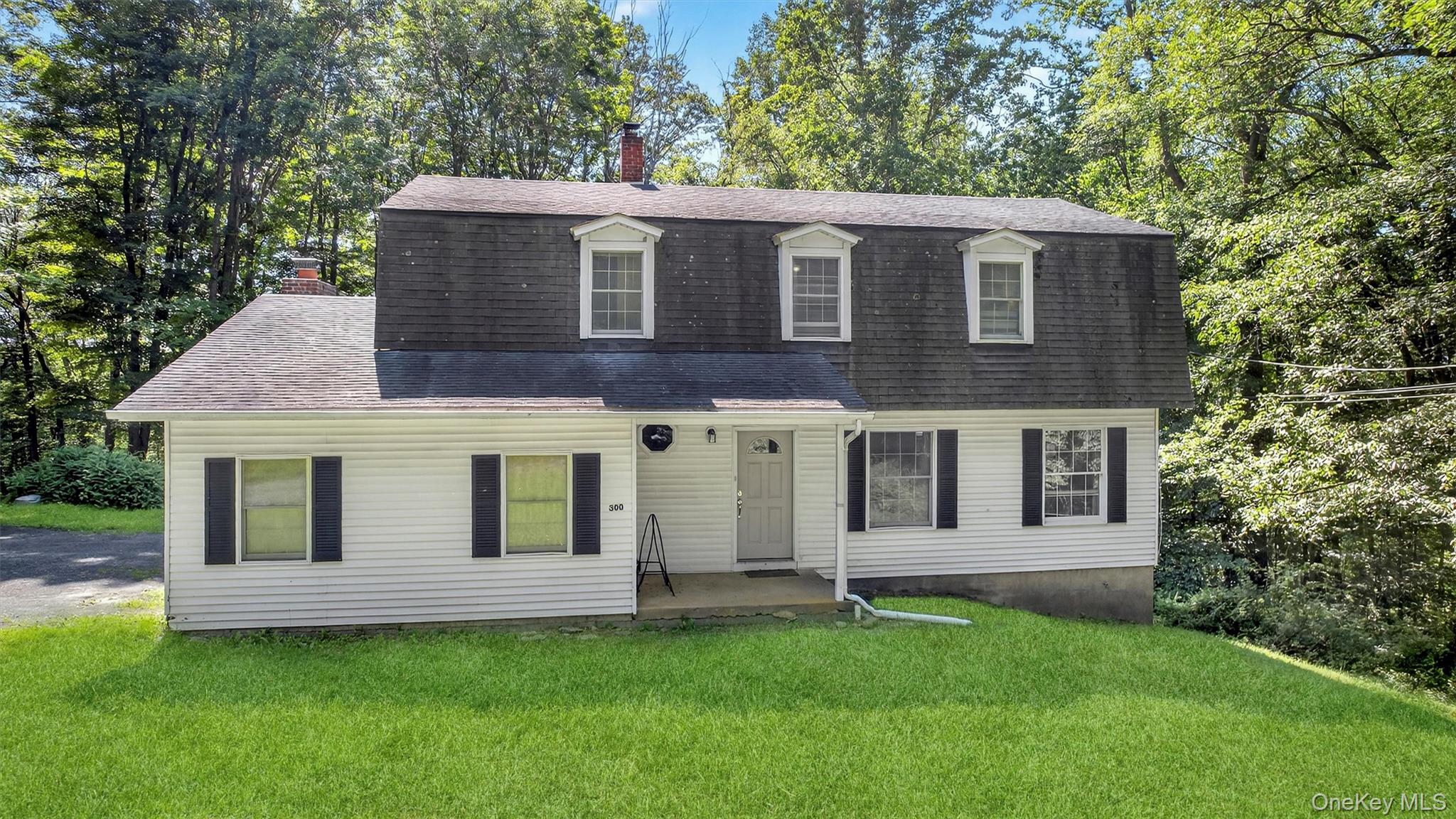 300 Estrada Road, Central Valley, NY 10917