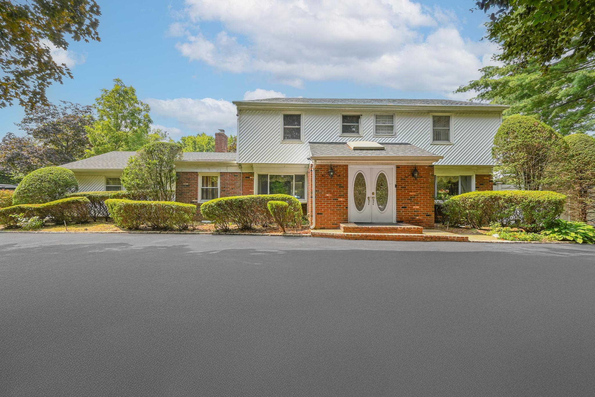23 Pettit Drive, Dix Hills, NY 11746