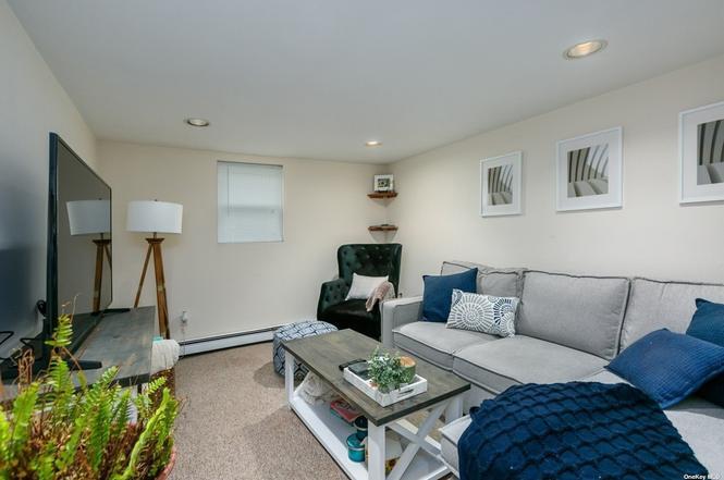 250 N Rutherford Avenue, Massapequa, NY 11758