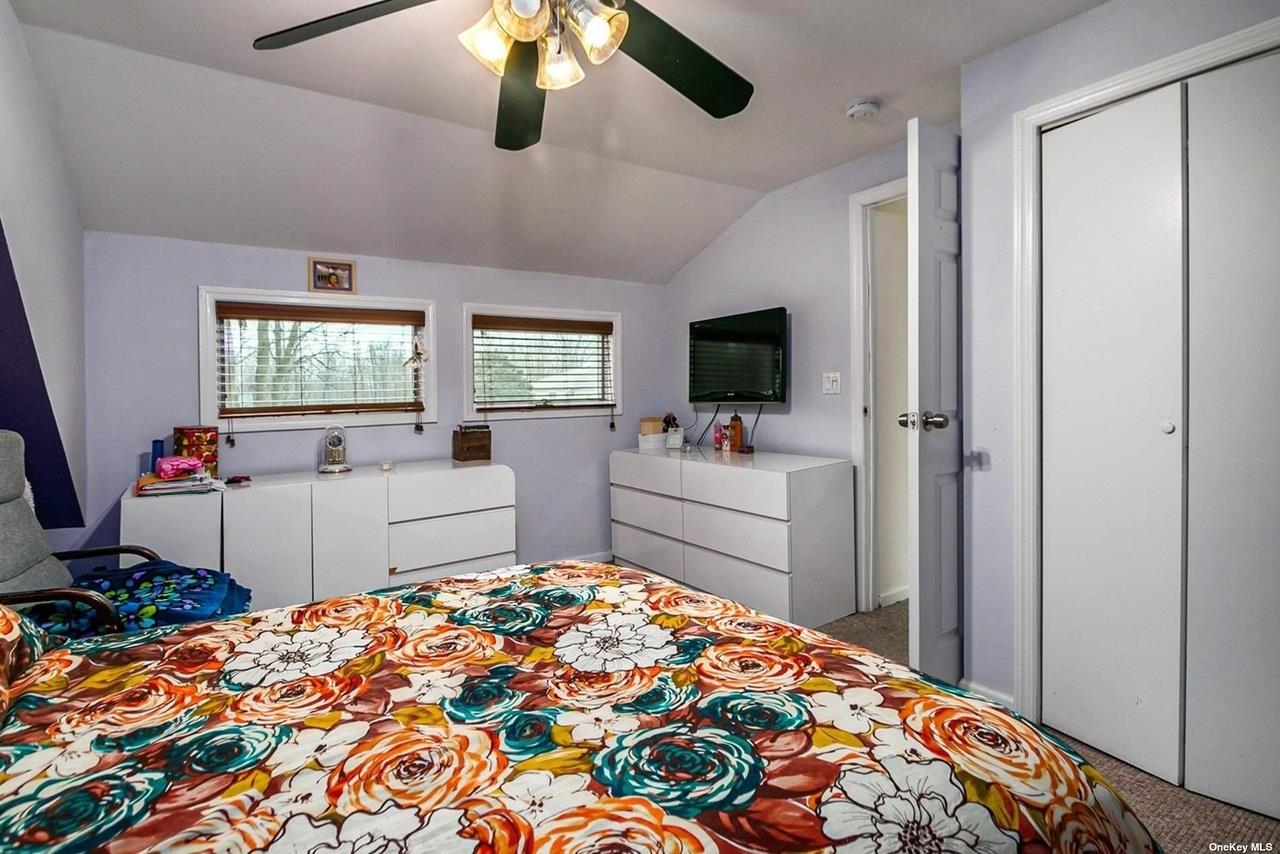 250 N Rutherford Avenue, Massapequa, NY 11758