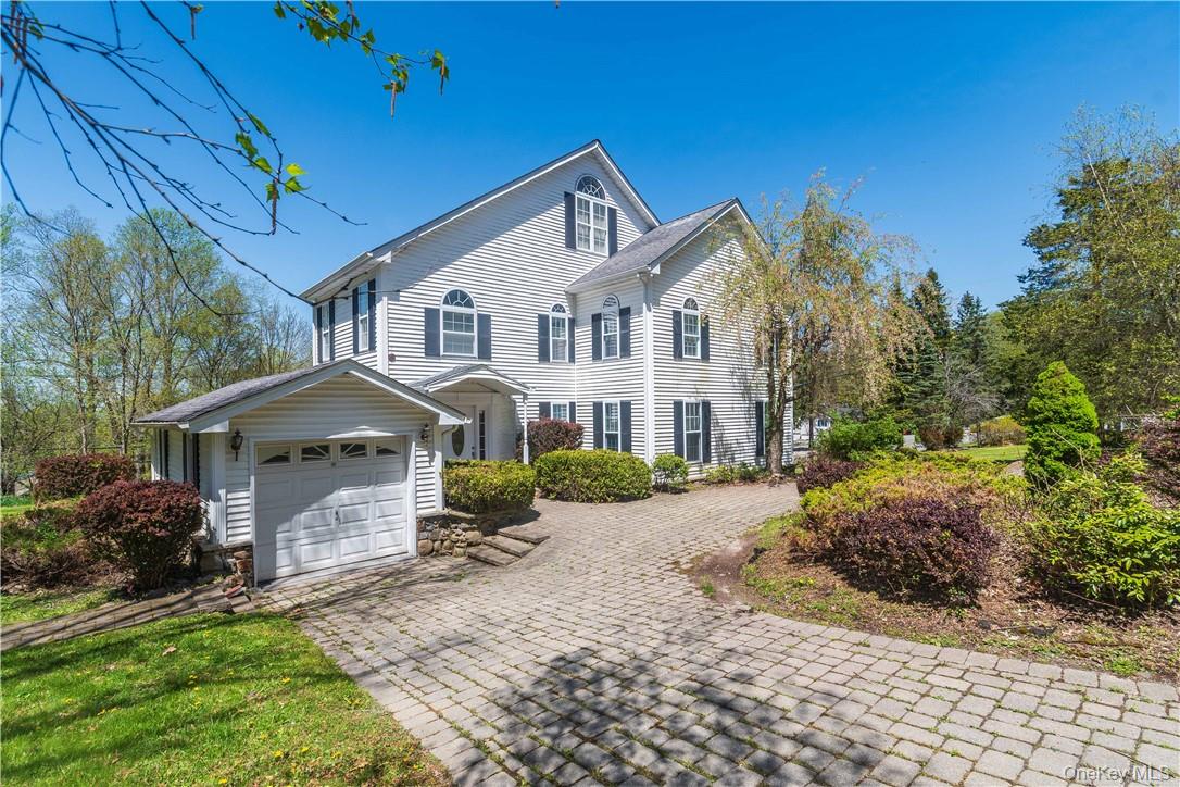 11 Stage Coach Road, Warwick, NY 10990