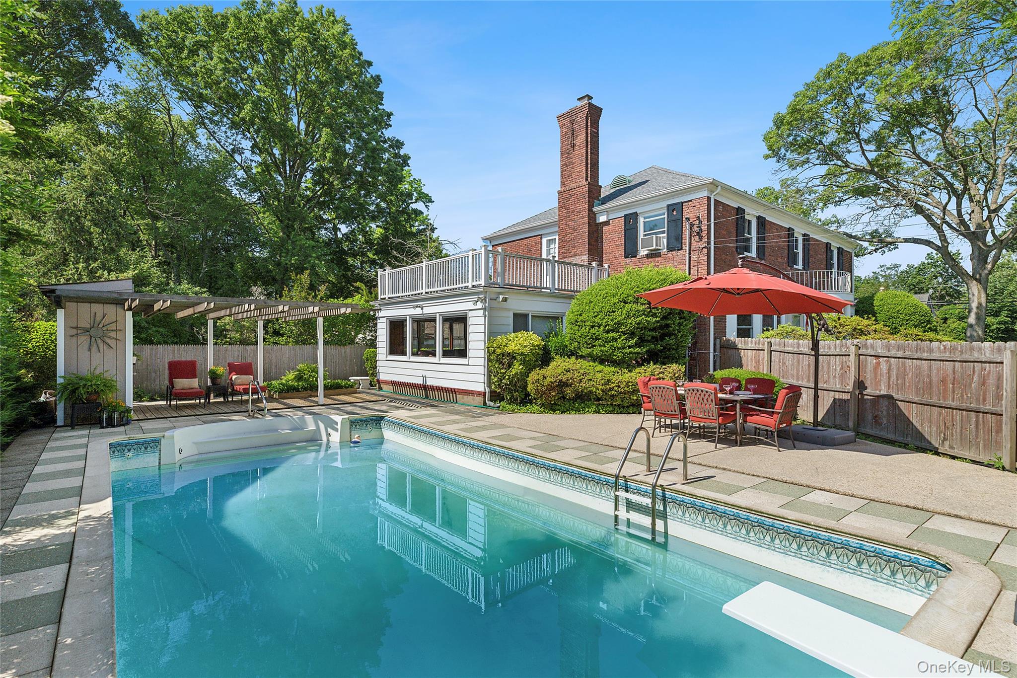 107 California Avenue, Freeport, NY 11520