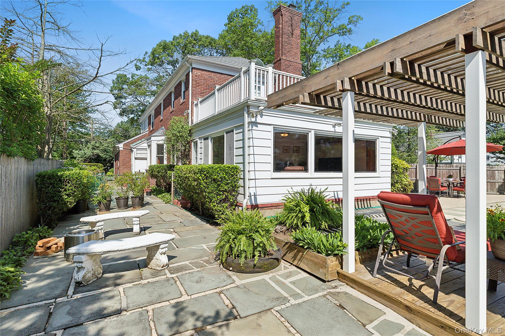 107 California Avenue, Freeport, NY 11520