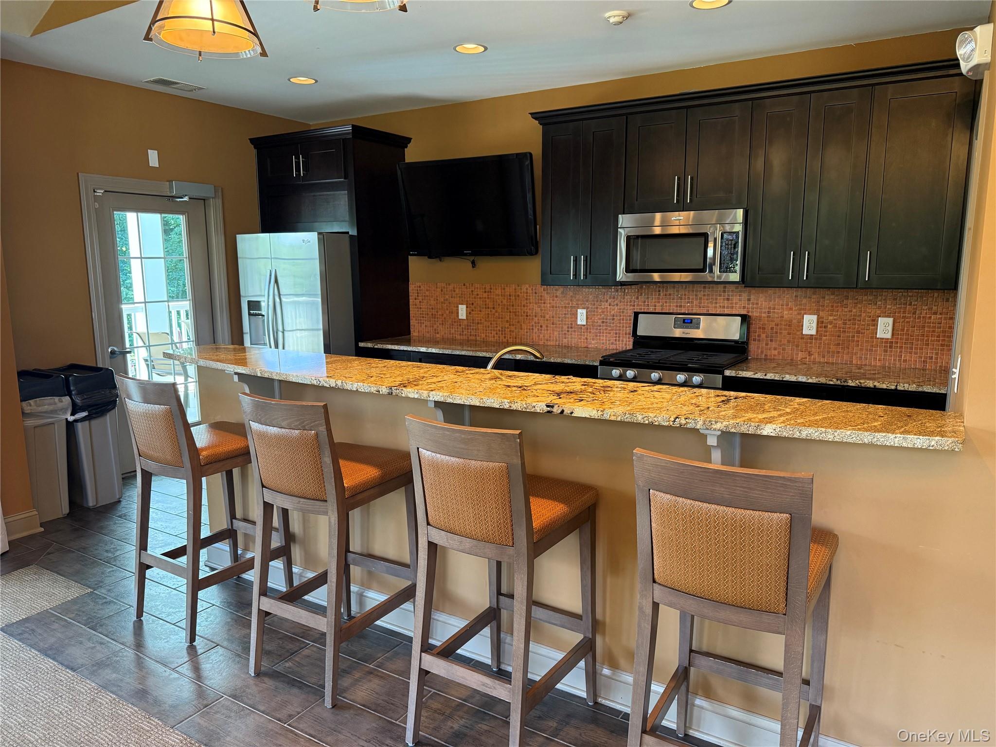 18 Pritchard Court, Fishkill, NY 12524