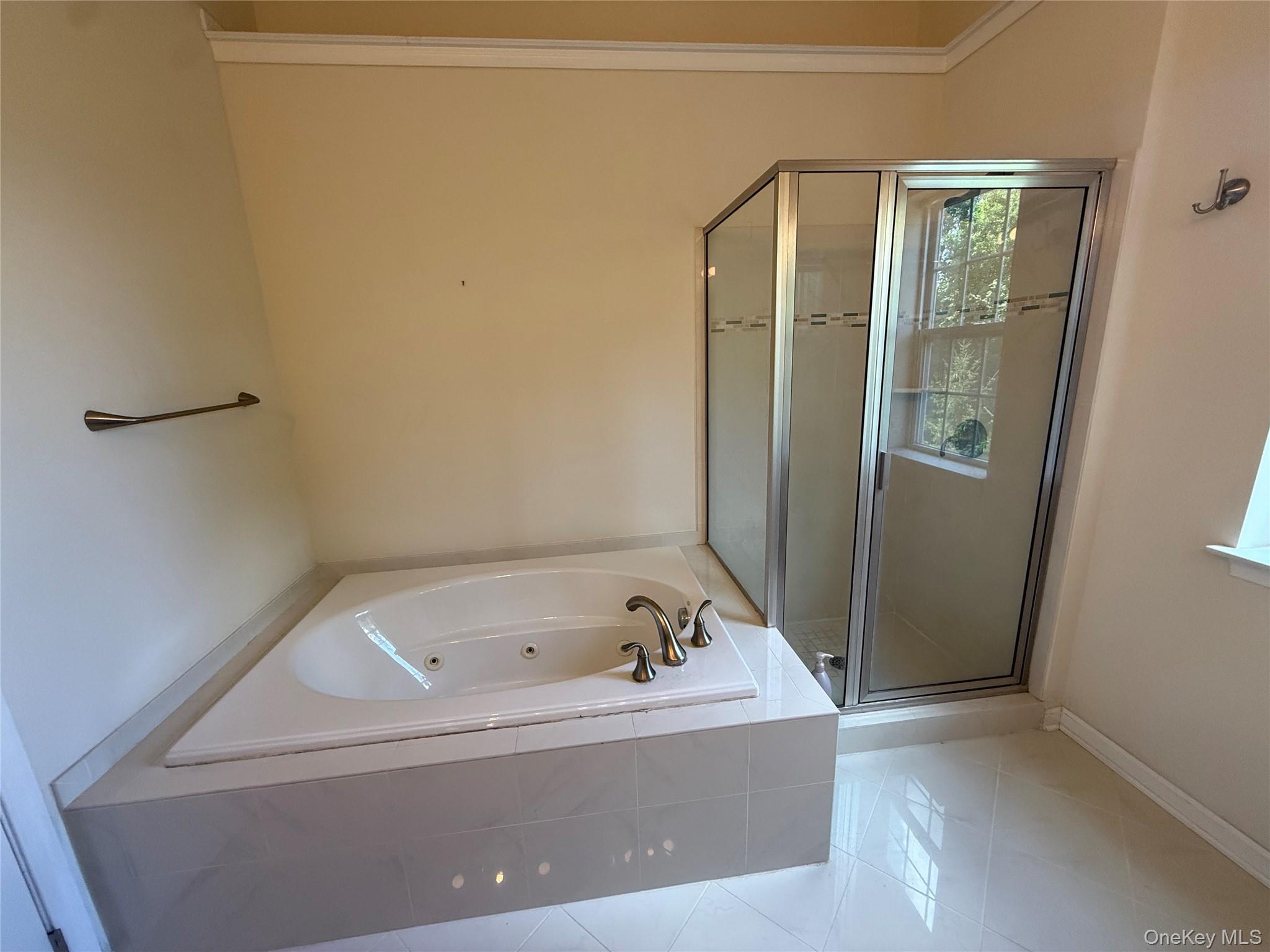 18 Pritchard Court, Fishkill, NY 12524