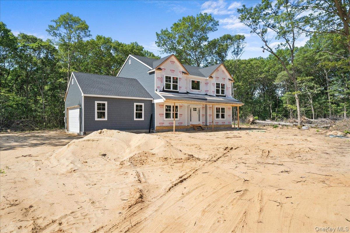 10 Fourth Avenue, Centereach, NY 11720