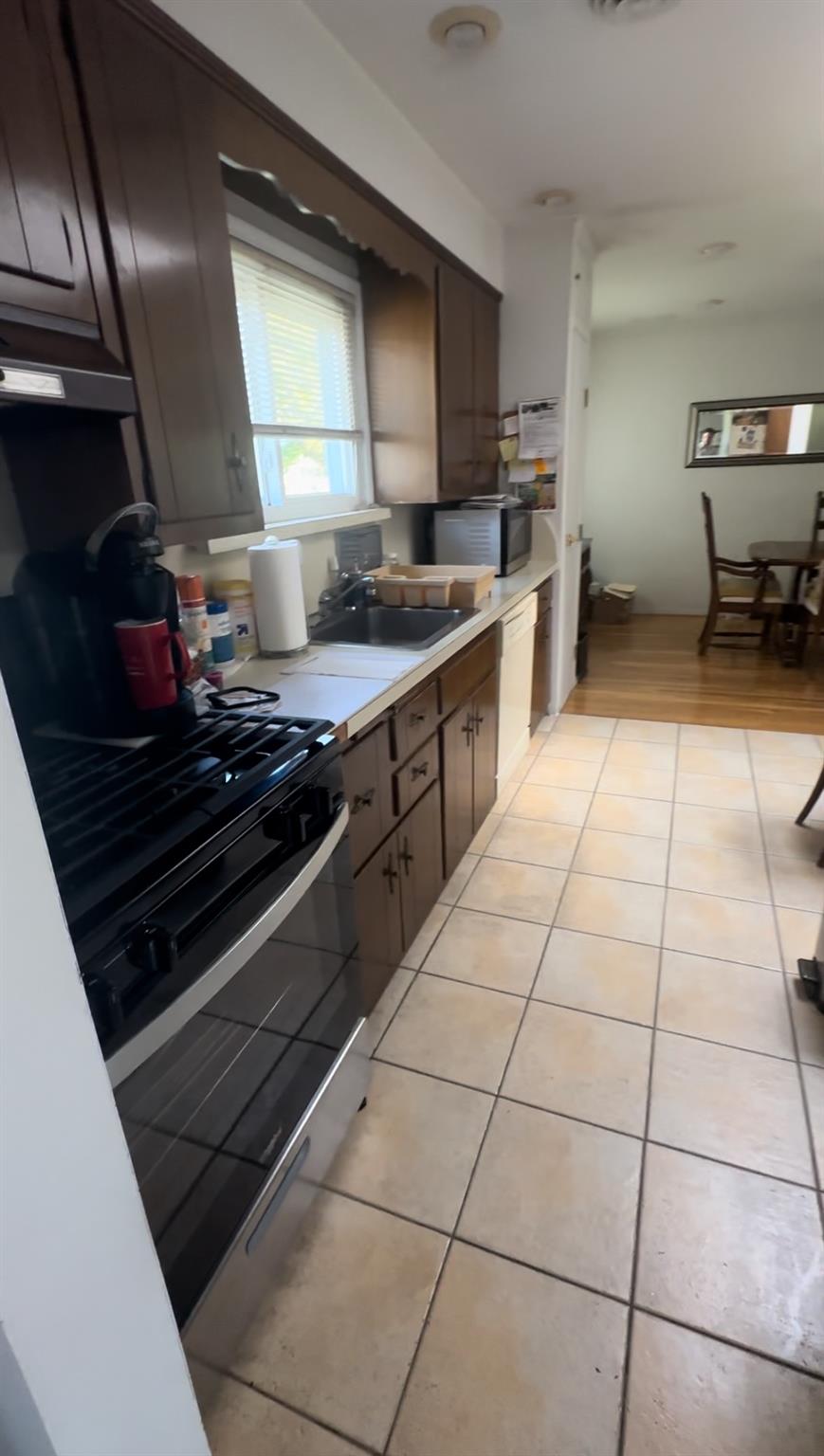 1 Scott Place, Plainview, NY 11803