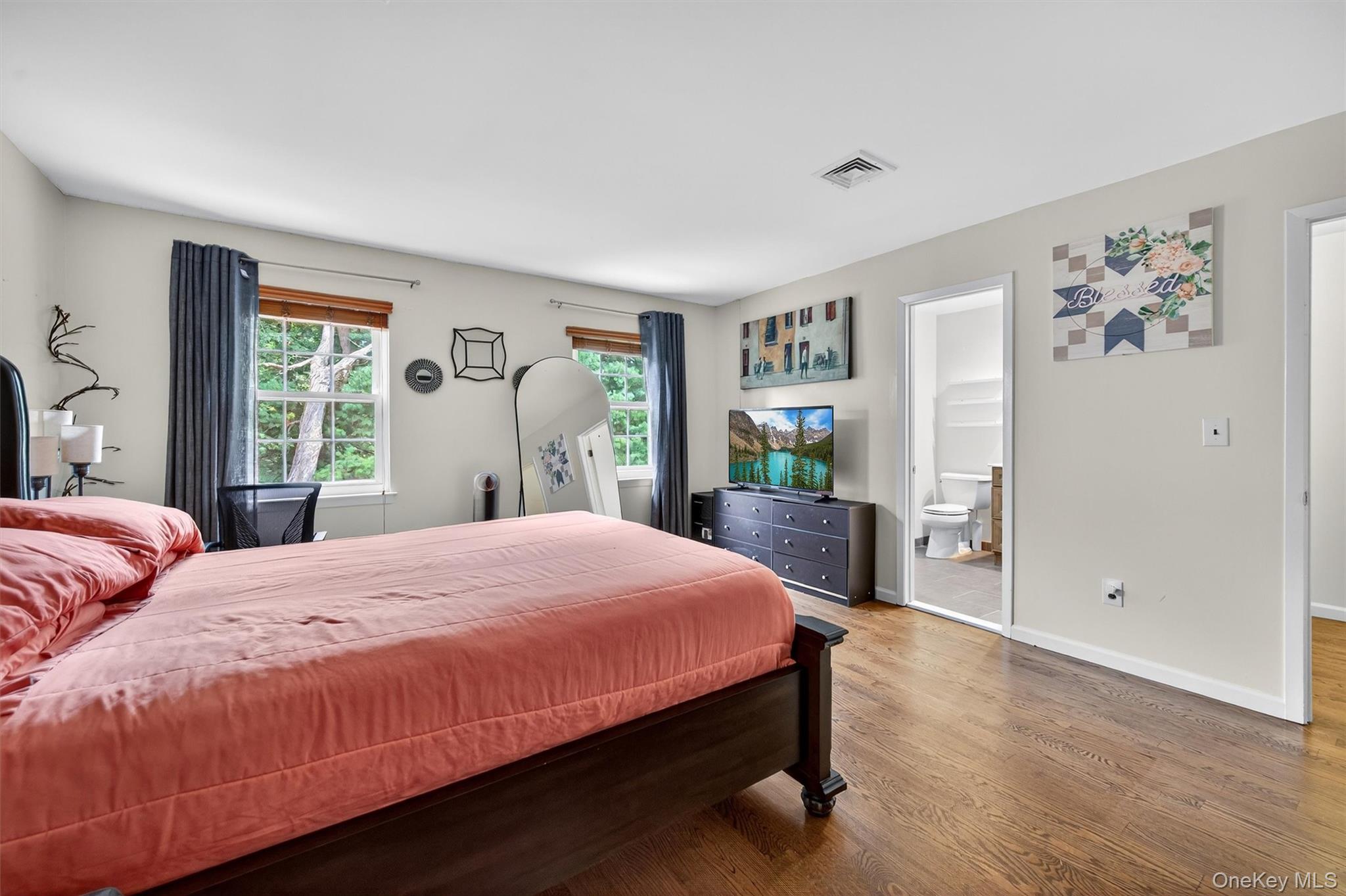 418 Pawnee Court, Suffern, NY 10901