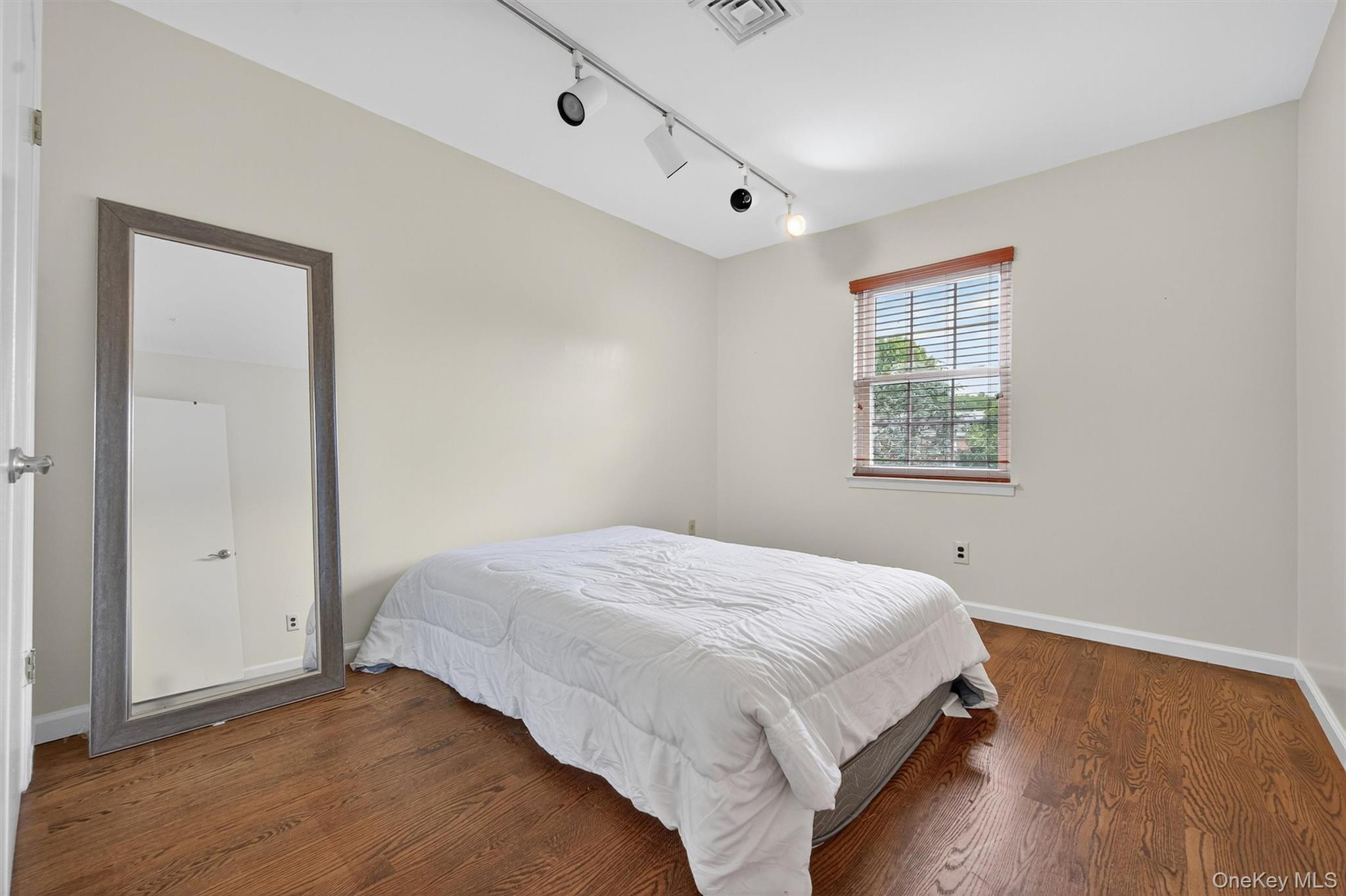 418 Pawnee Court, Suffern, NY 10901