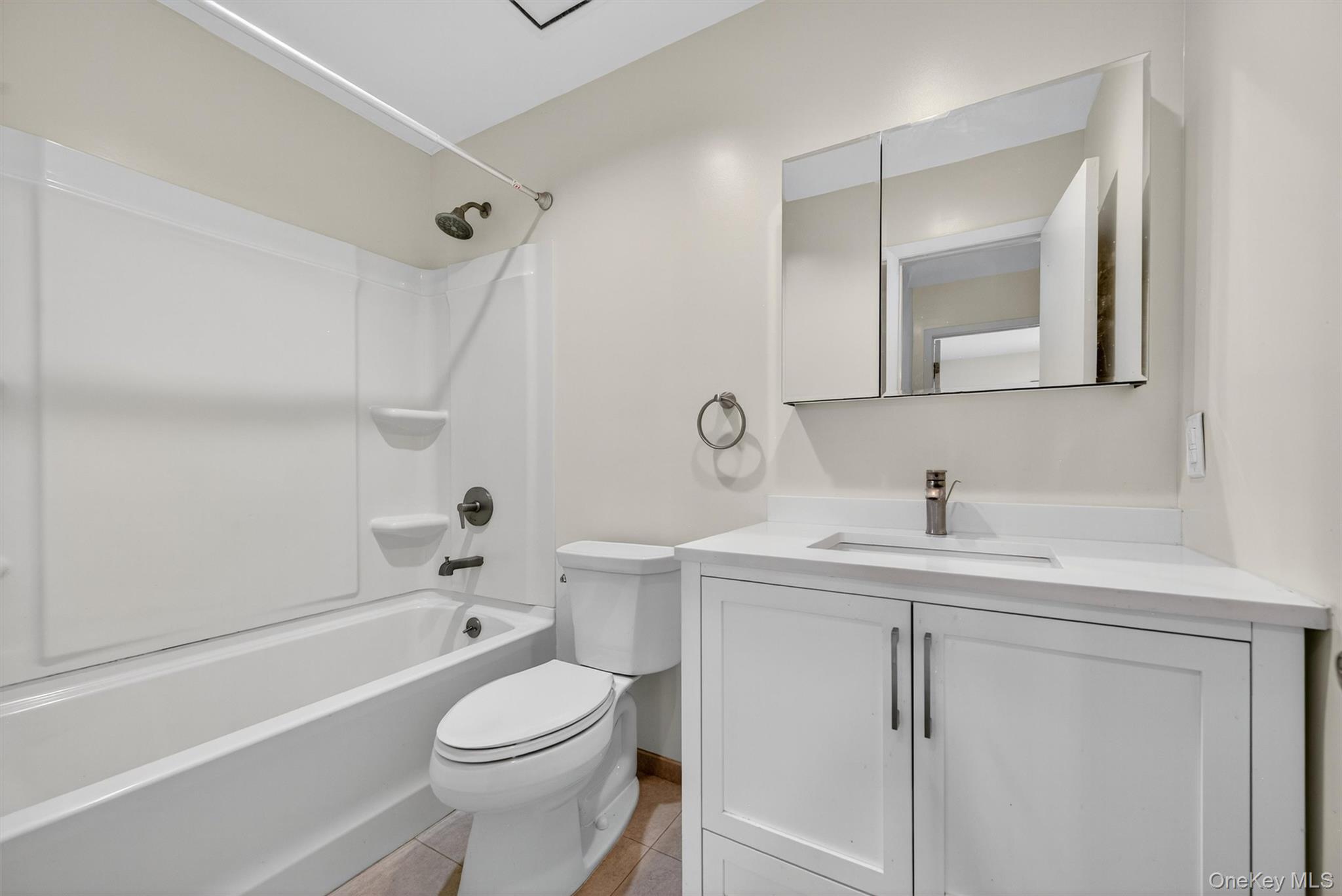 418 Pawnee Court, Suffern, NY 10901