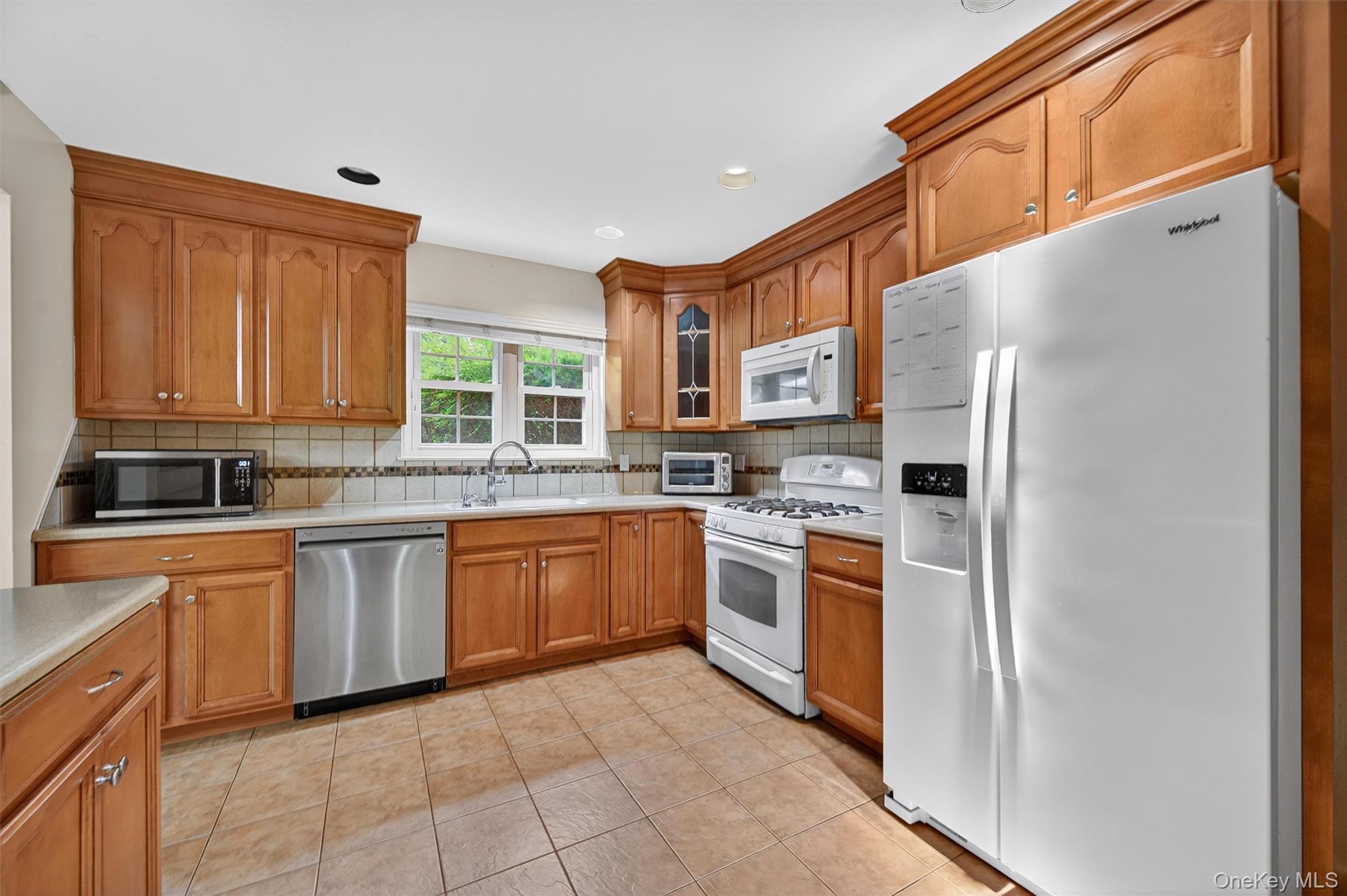 418 Pawnee Court, Suffern, NY 10901