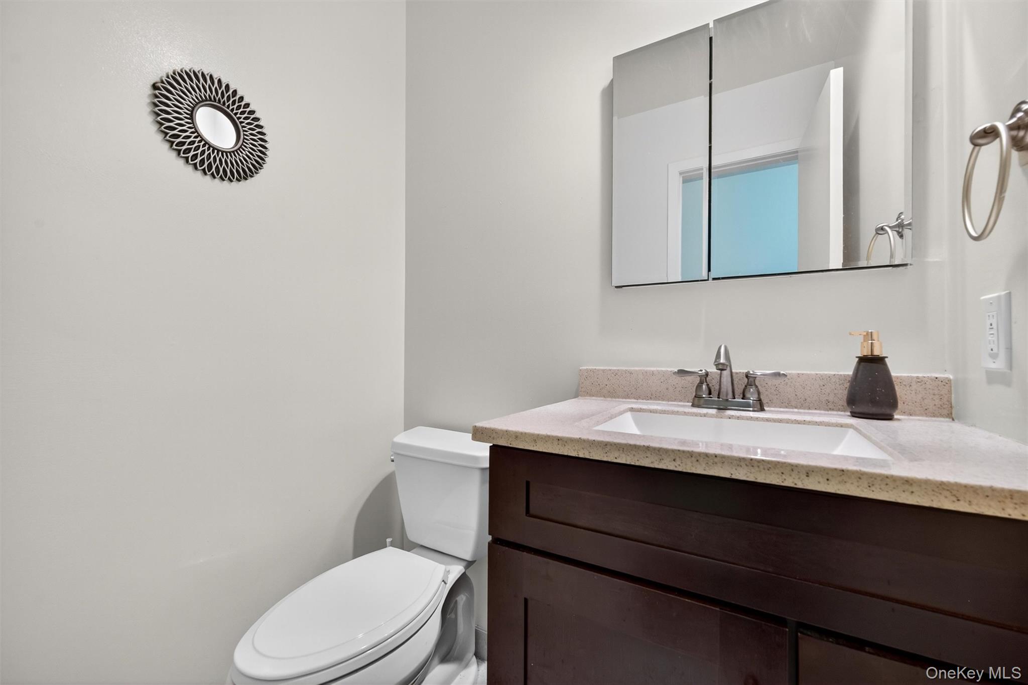 418 Pawnee Court, Suffern, NY 10901