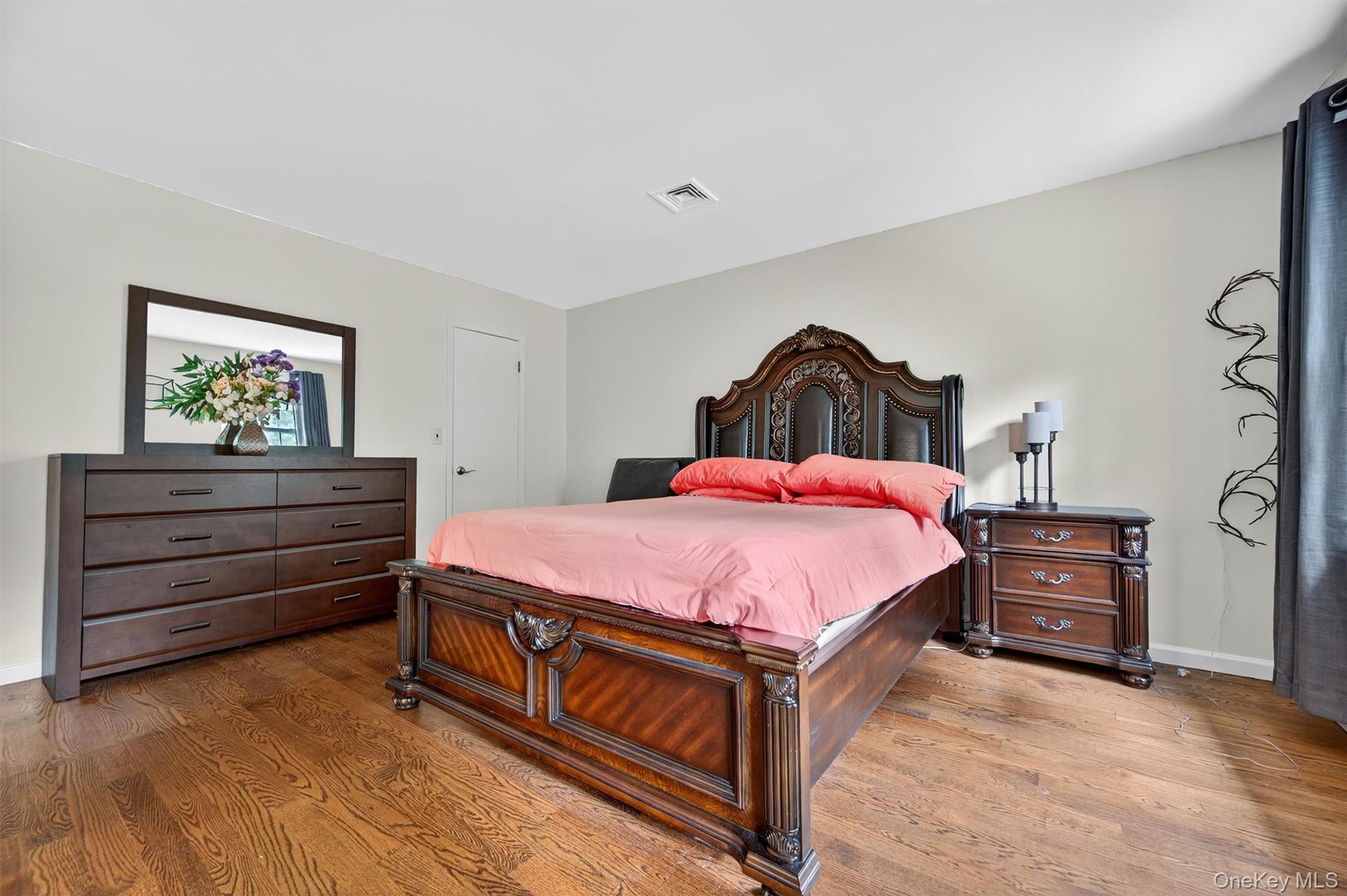 418 Pawnee Court, Suffern, NY 10901