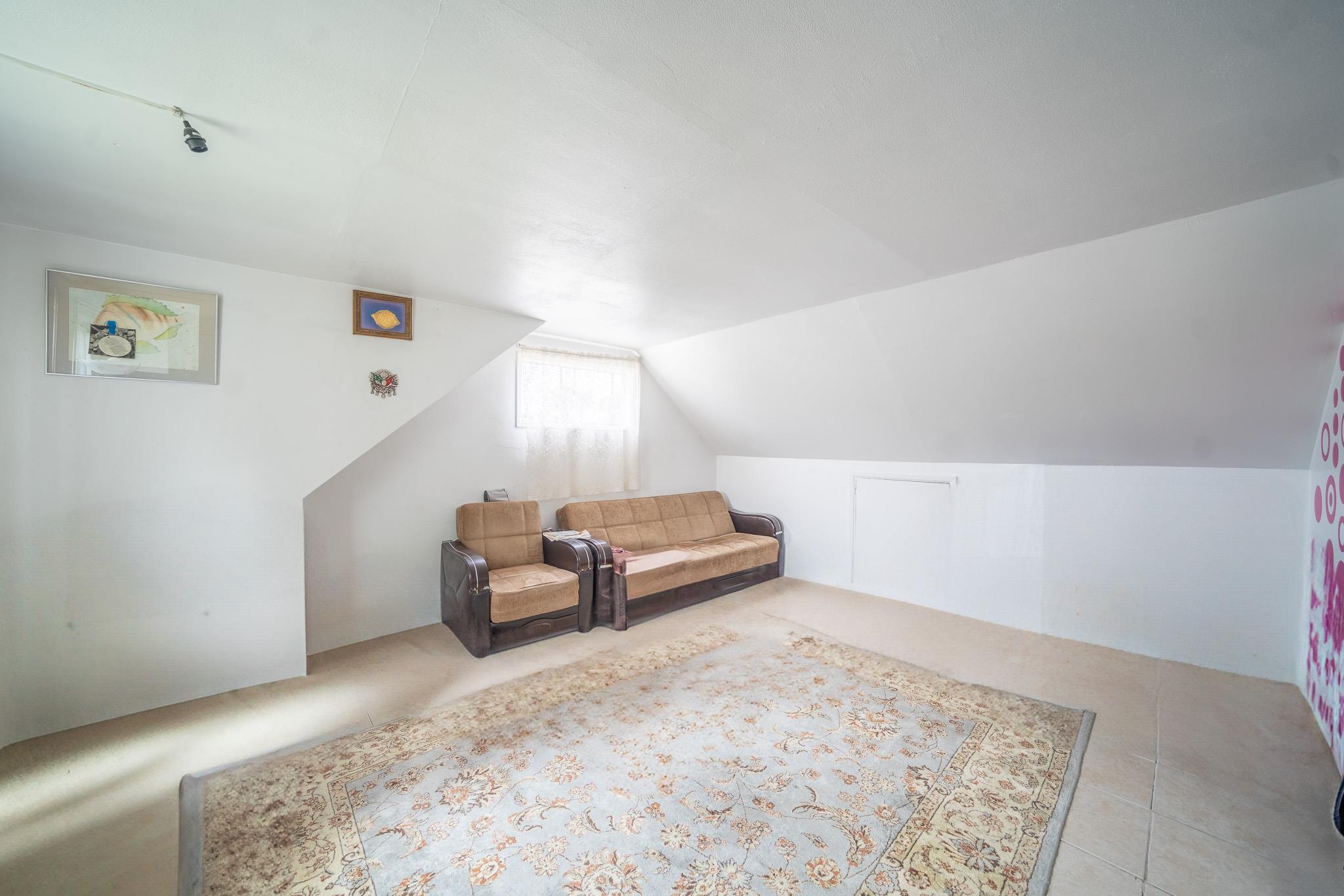 47 Cardinal Road, Levittown, NY 11756