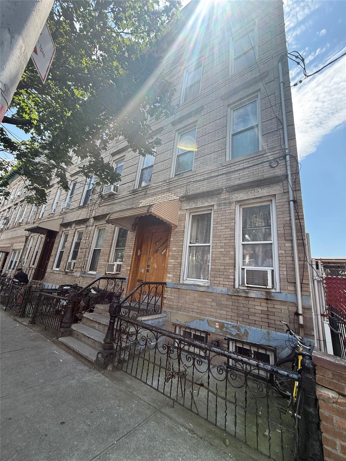 410 Woodward Avenue, Ridgewood, NY 11385