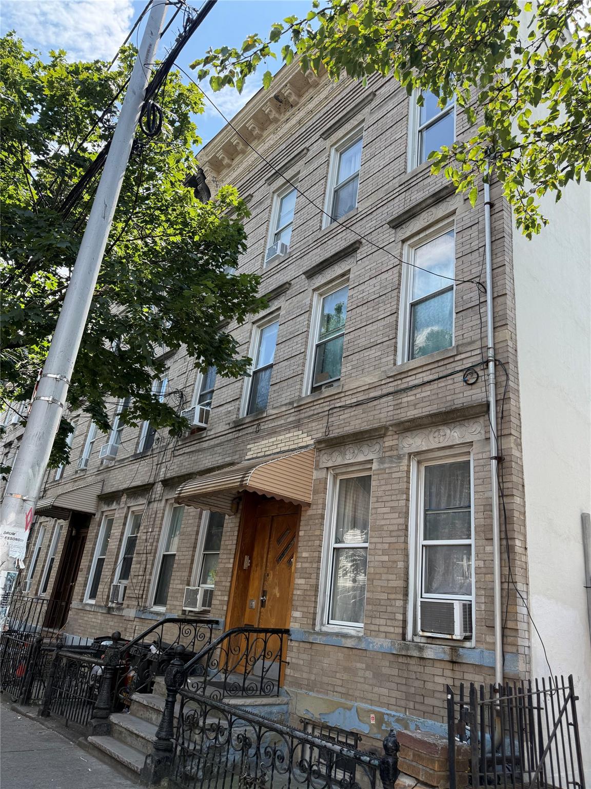 410 Woodward Avenue, Ridgewood, NY 11385