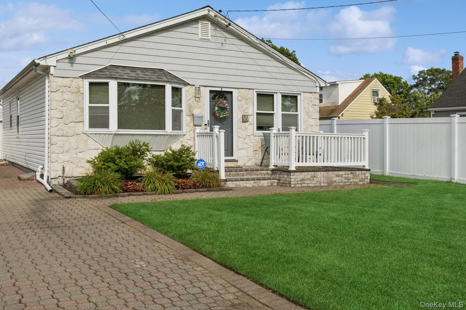 99 W 12th Street, Deer Park, NY 11729