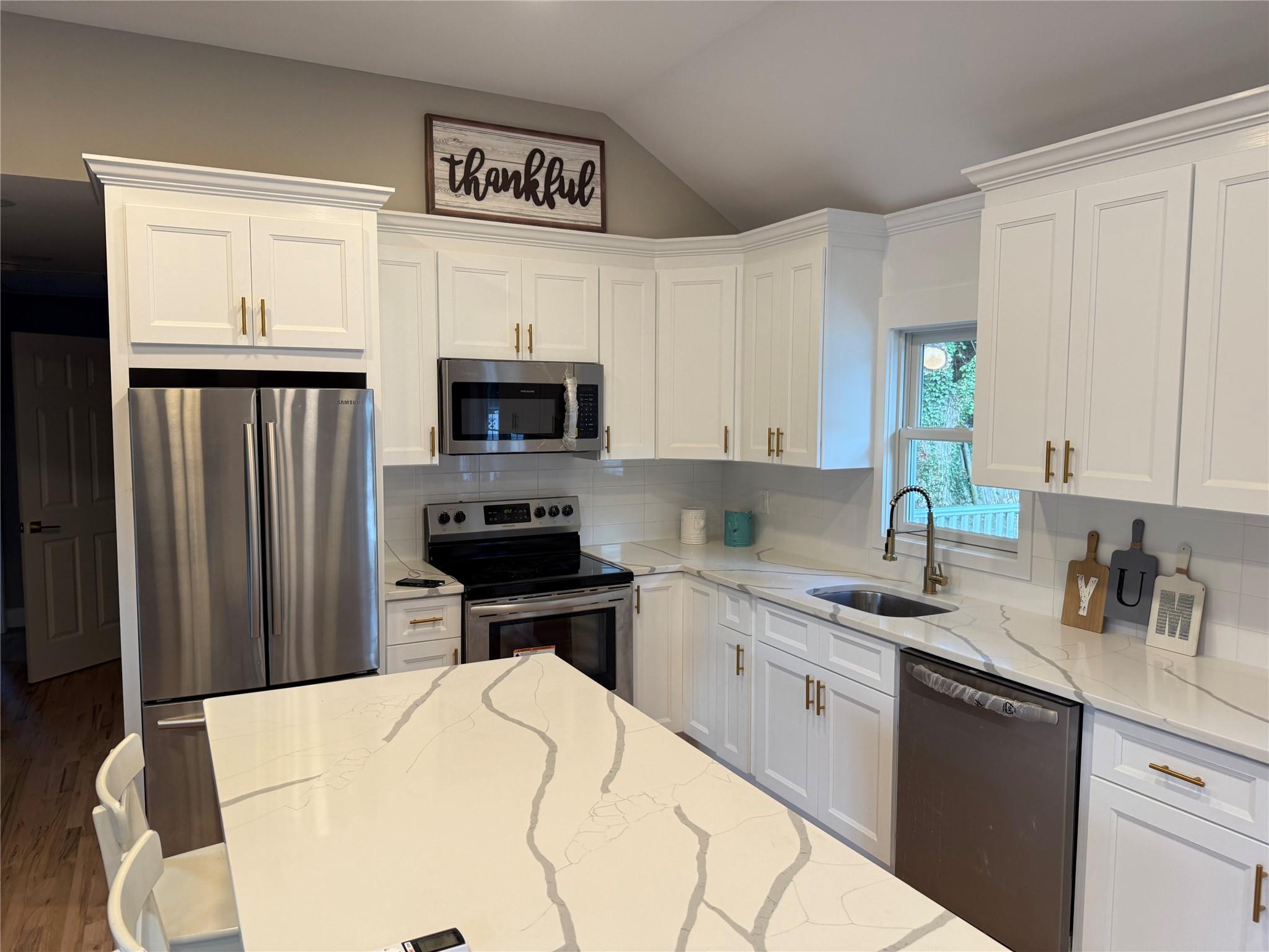 22 Bradish Lane, Babylon, NY 11702